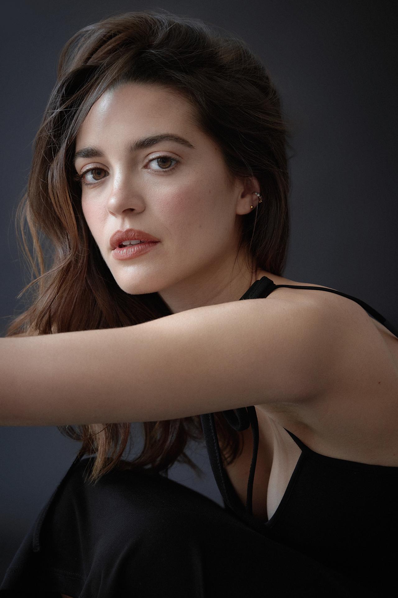 actor Joana Ribeiro large photo