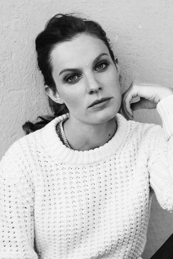 actor Lindsay Burdge large photo