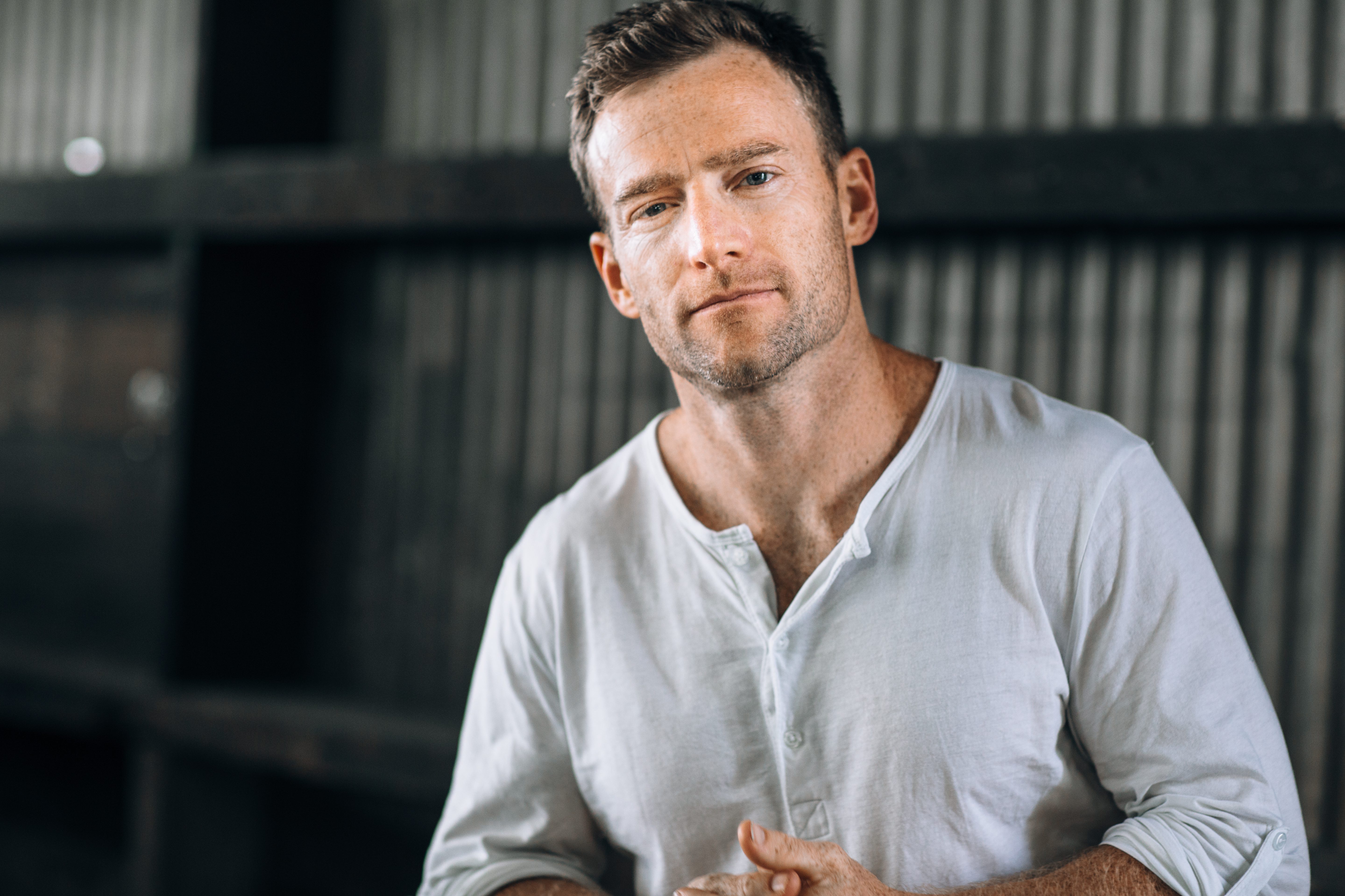 actor Toby Levins large photo