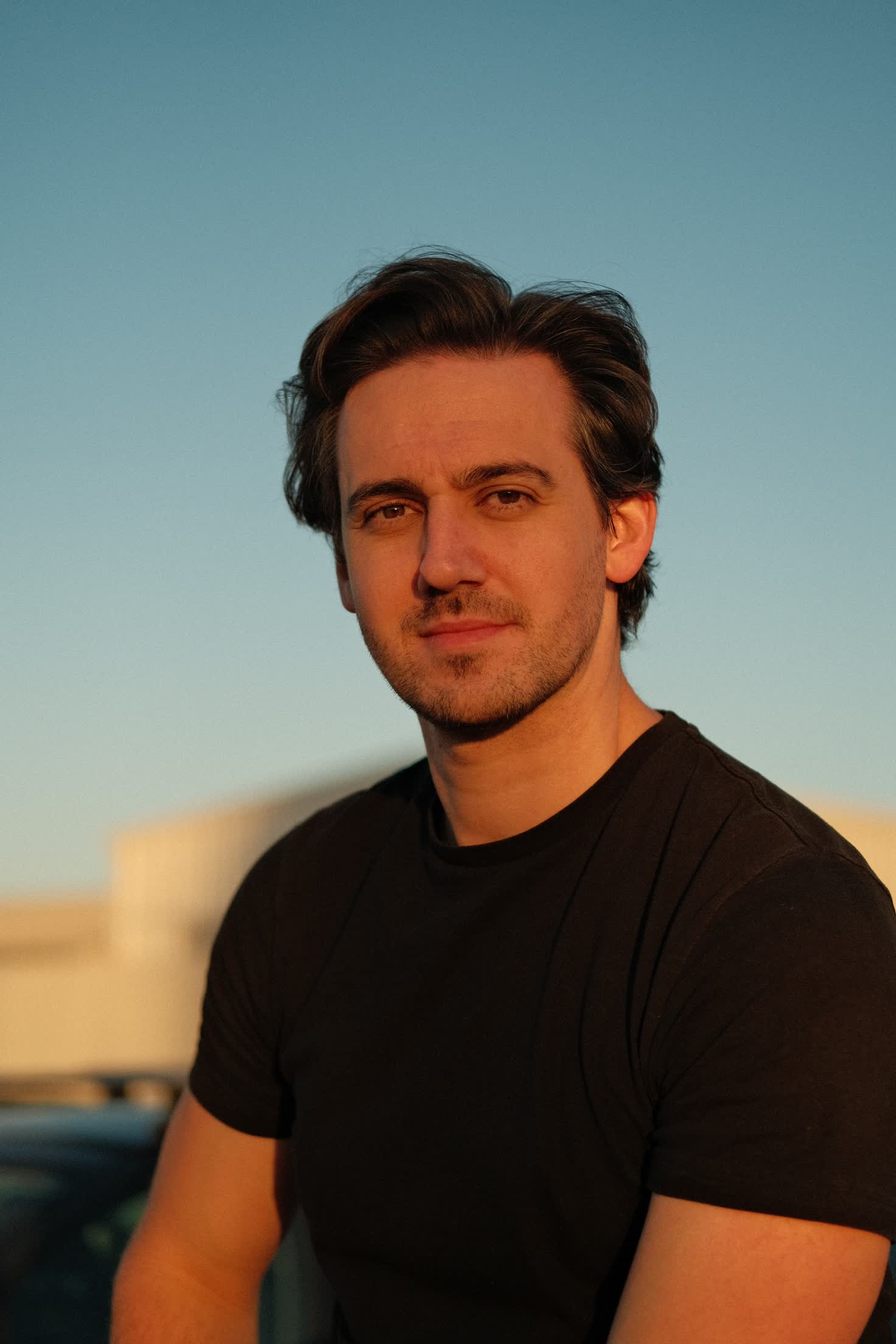 actor Peter Bertoni large photo