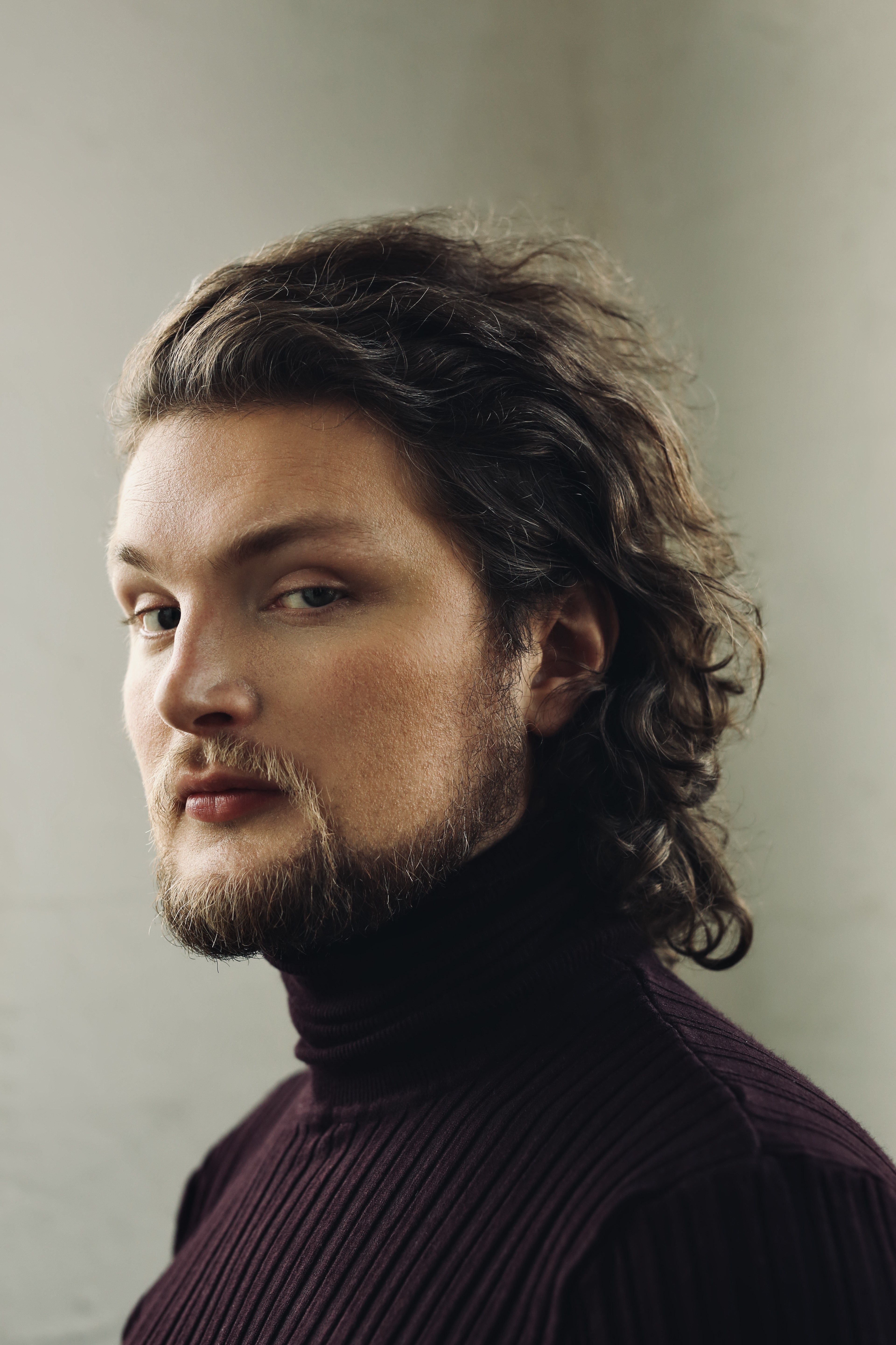 actor Paul Stirrat large photo