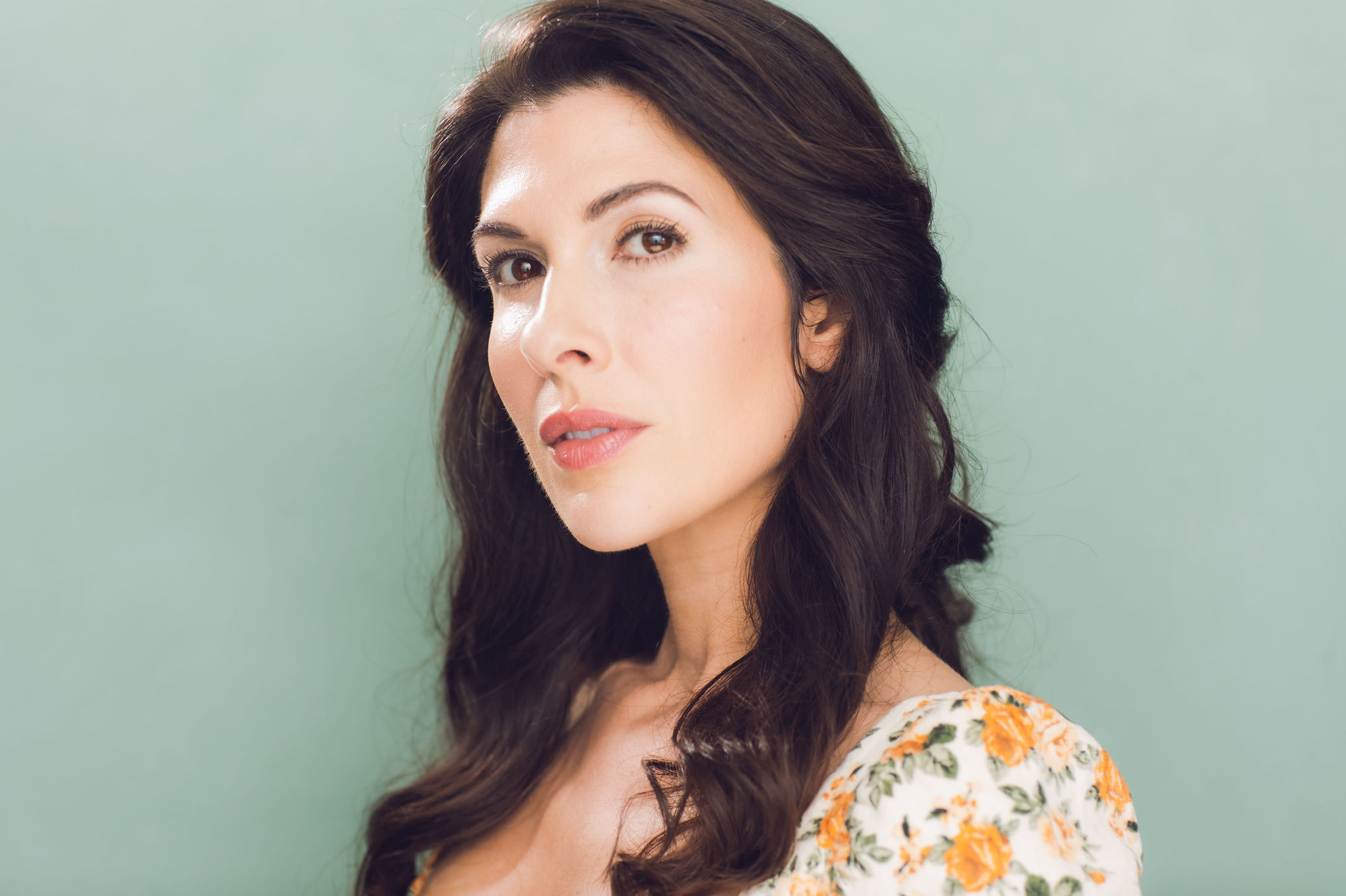 actor Nicole Marie Johnson large photo