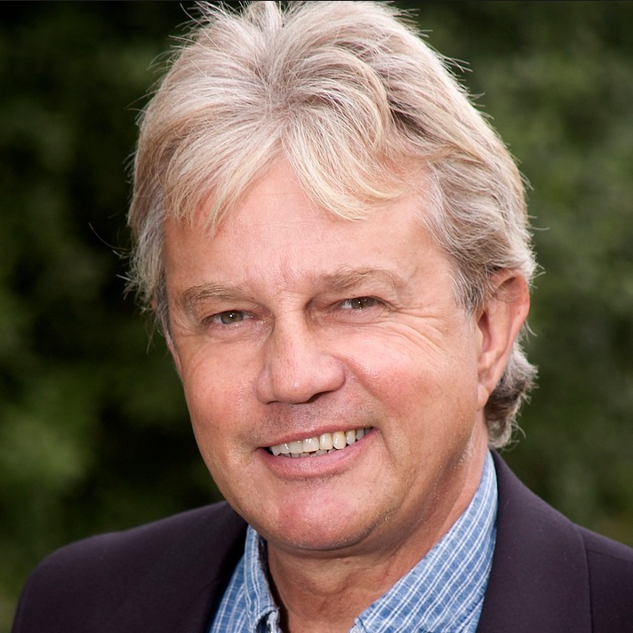 actor Frazer Hines large photo