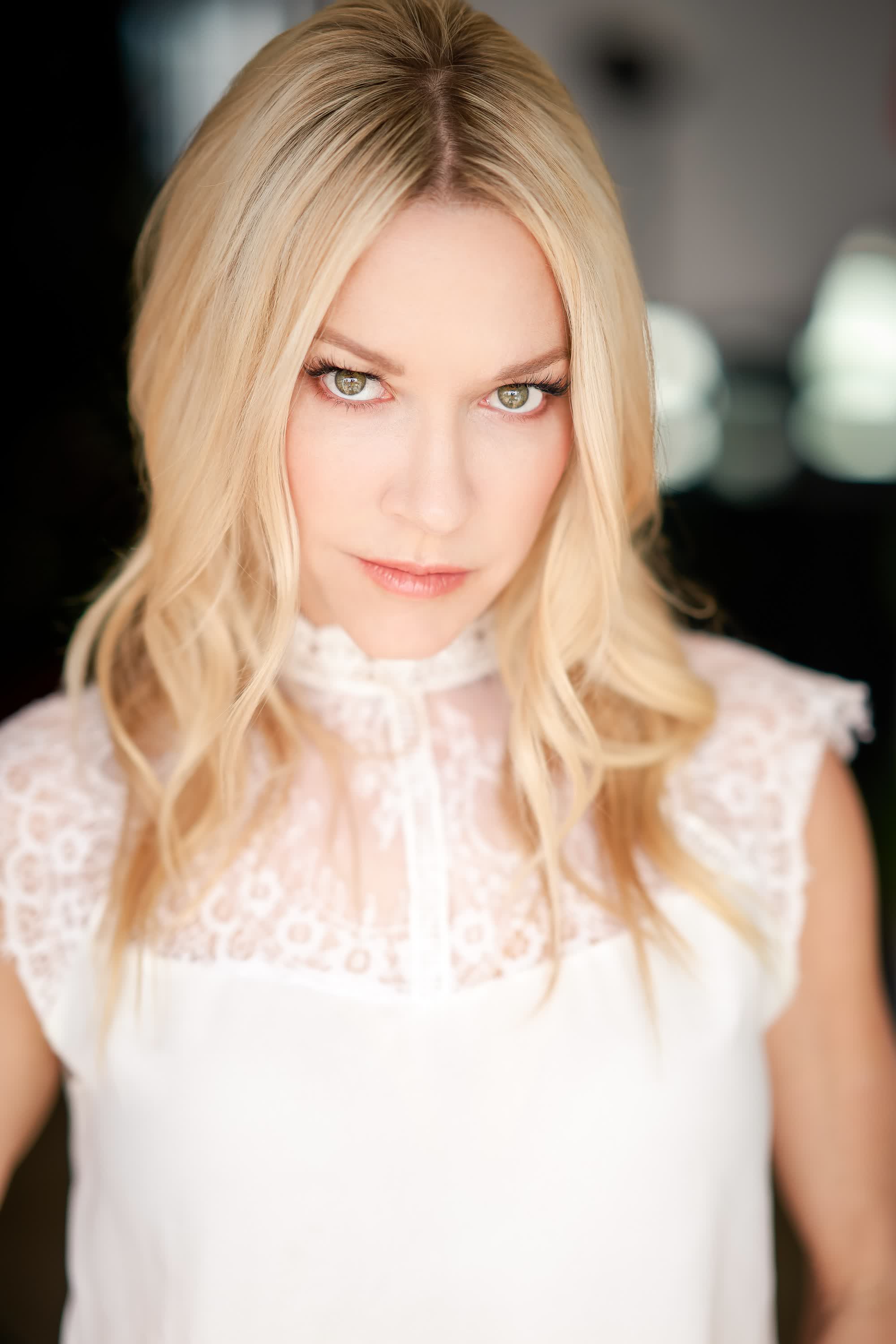 actor Stephanie Sanditz large photo