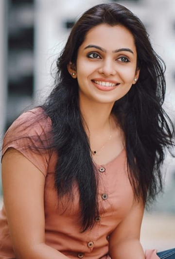 actor Tanvi Ram large photo