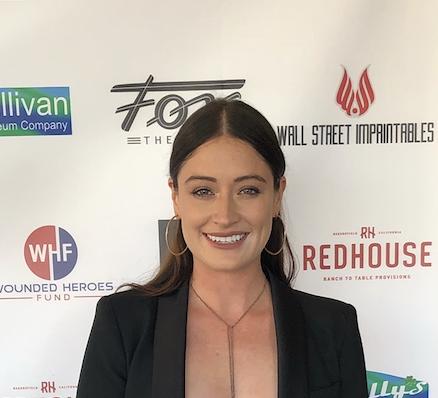 actor Christina Thomas large photo