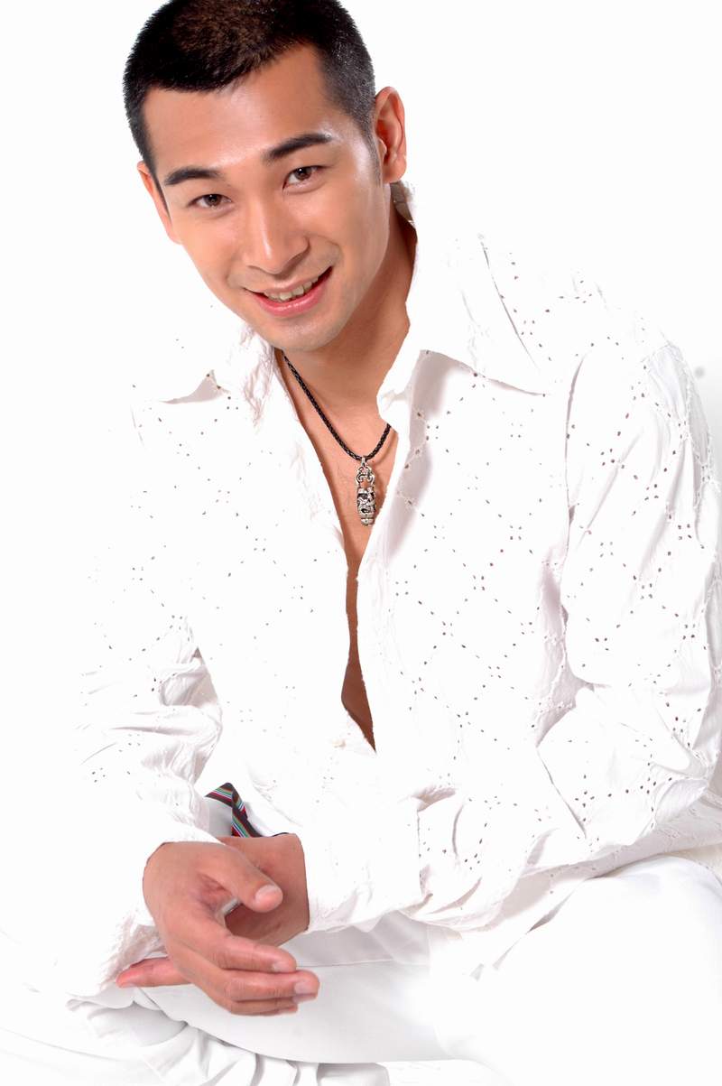 actor Wenzhuo Zhao large photo