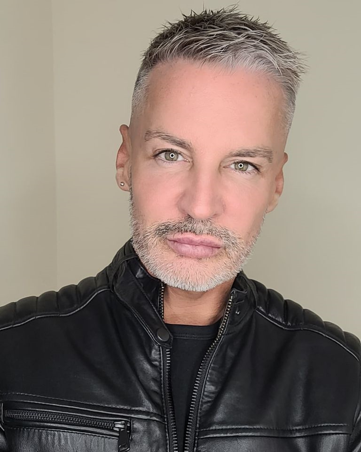 actor Martin Farrell large photo