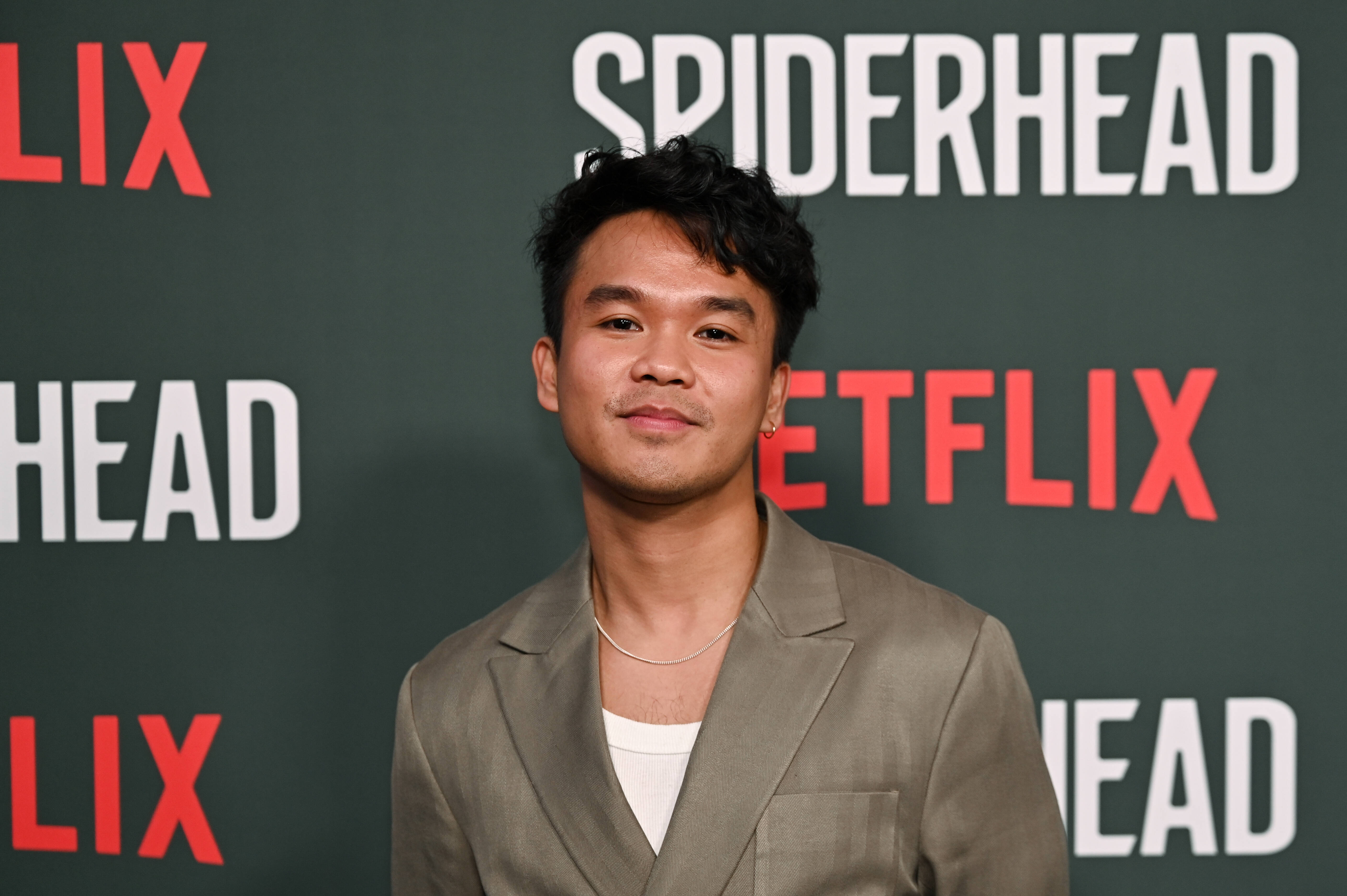 actor Mark Paguio large photo