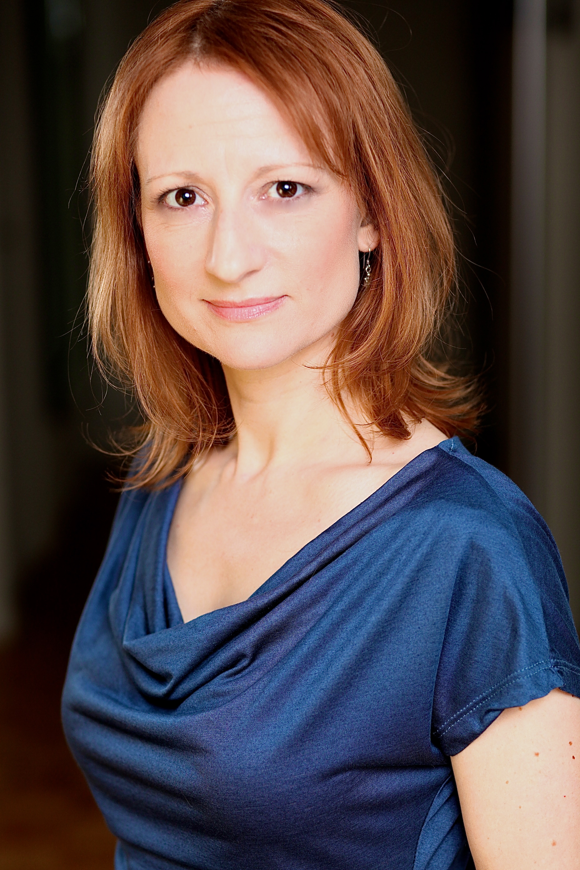 actor Dawn McGee large photo