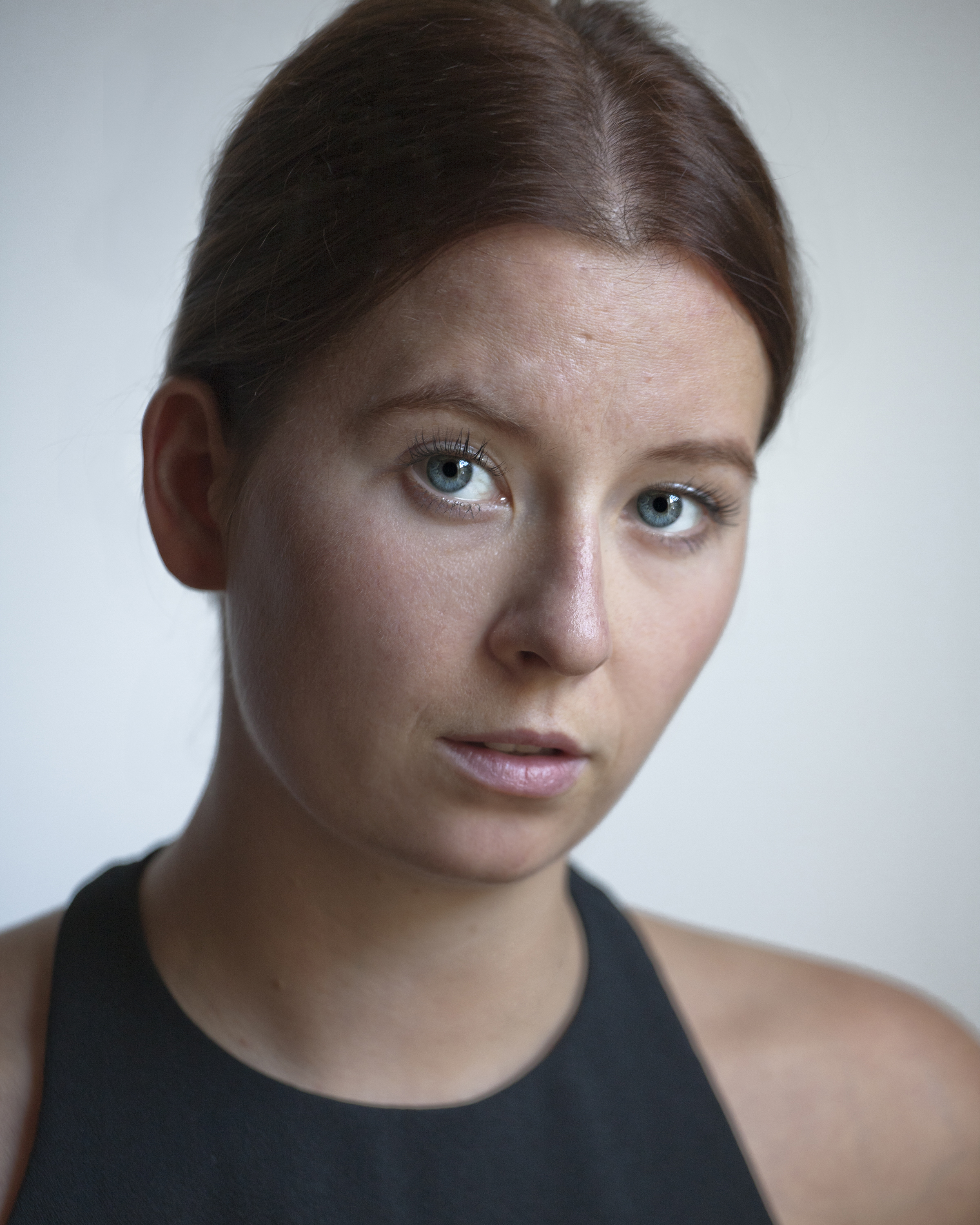 actor Polly Edsell large photo