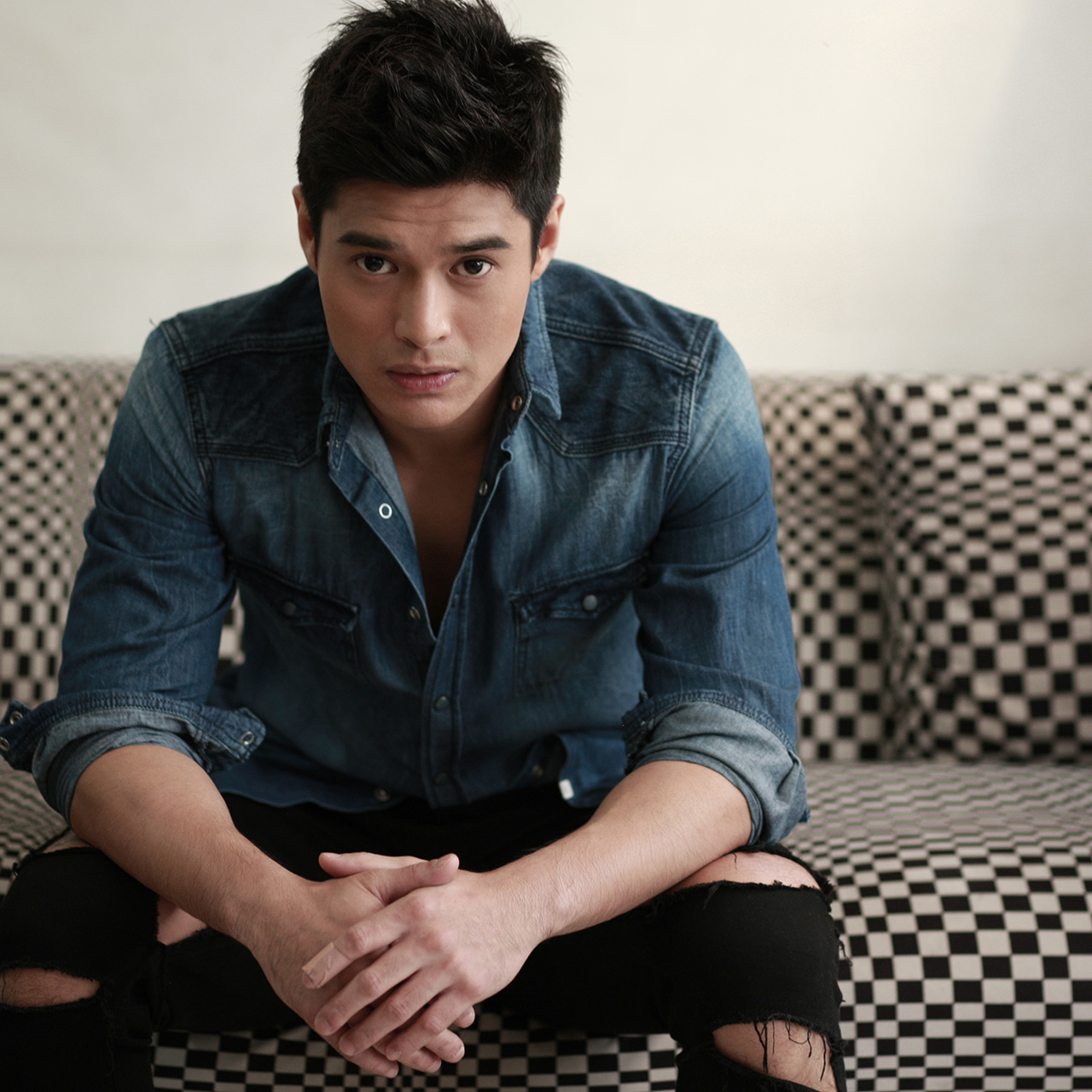 actor JC De Vera large photo