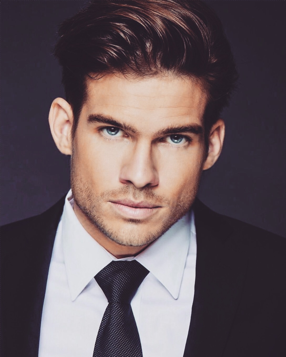 actor Tyler Johnson large photo