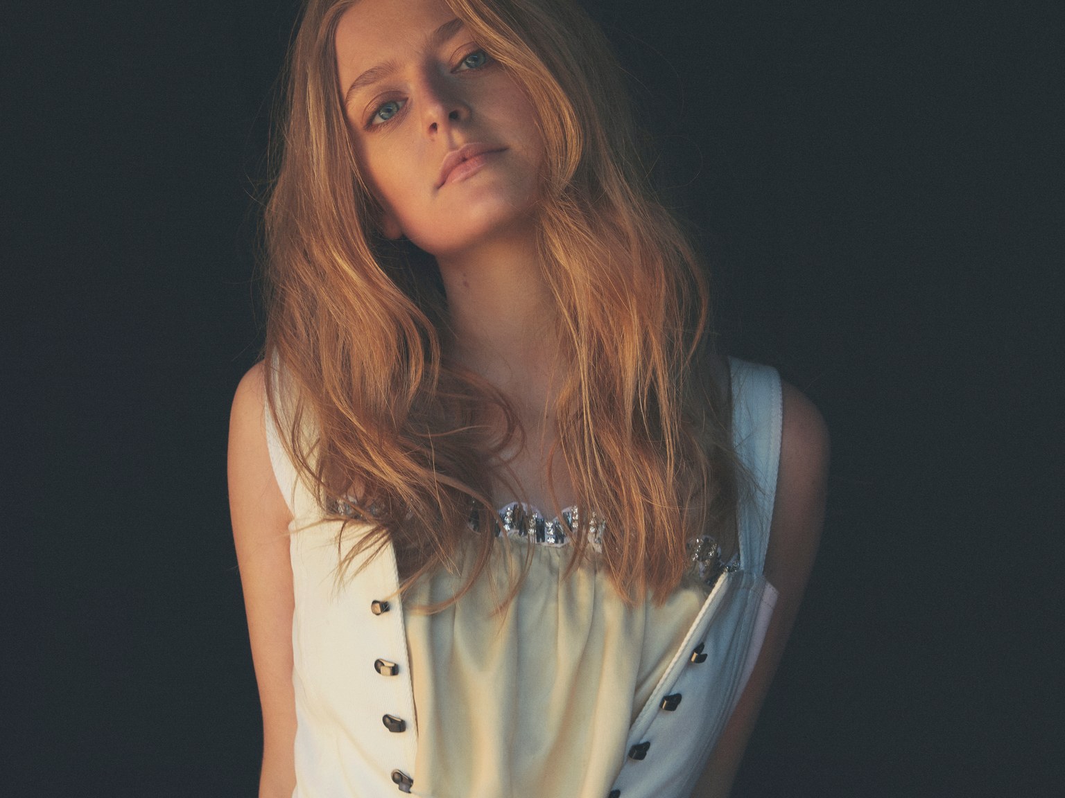 actor Anna Baryshnikov large photo