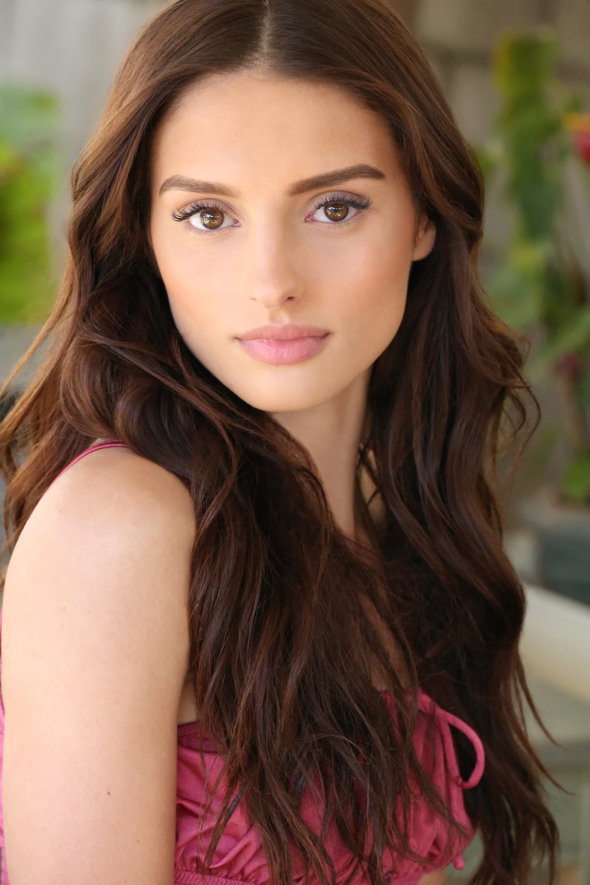 actor Aitana Rinab Perez large photo