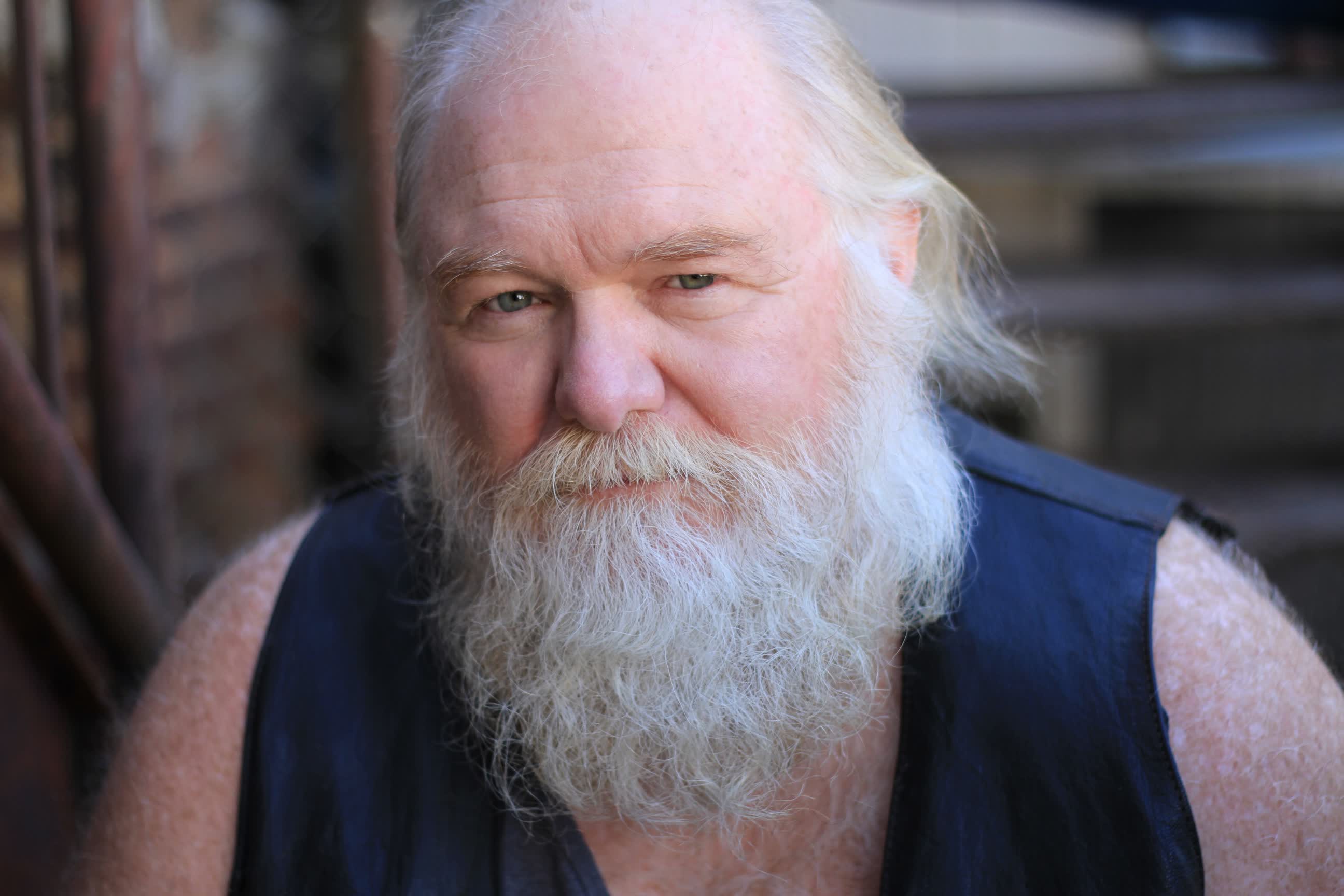 actor John Mullins large photo