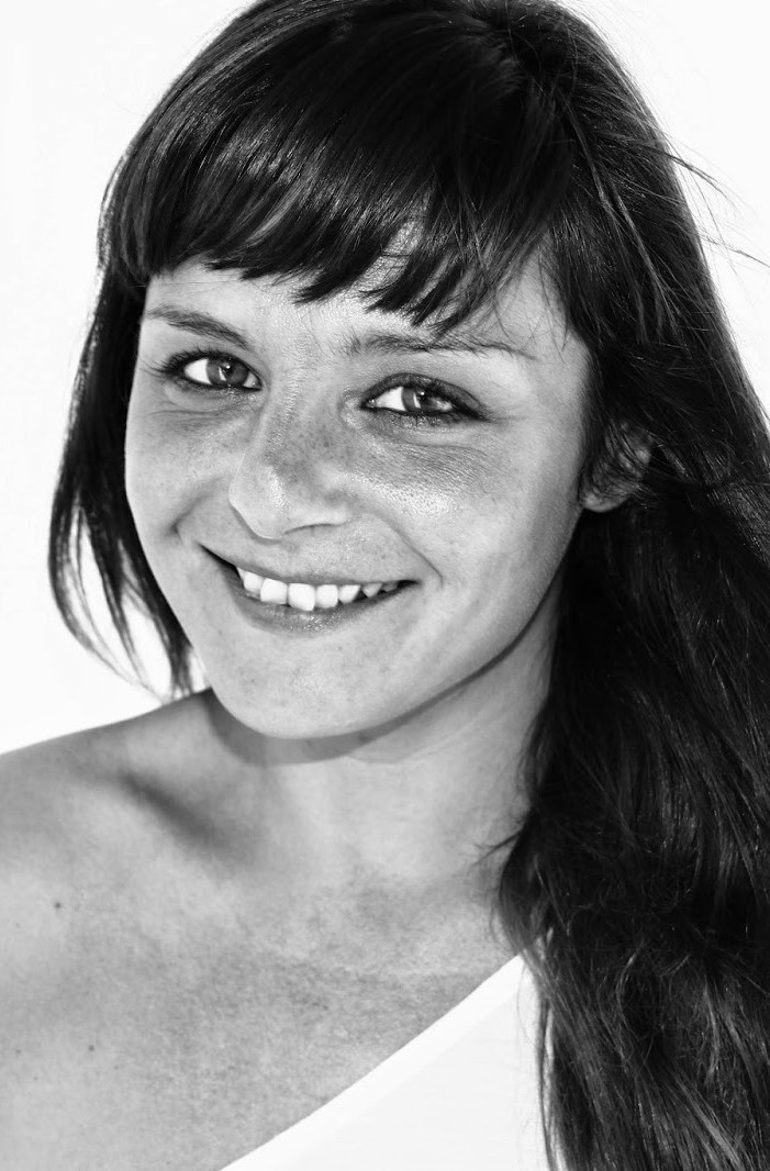 actor Estefanía de los Santos large photo