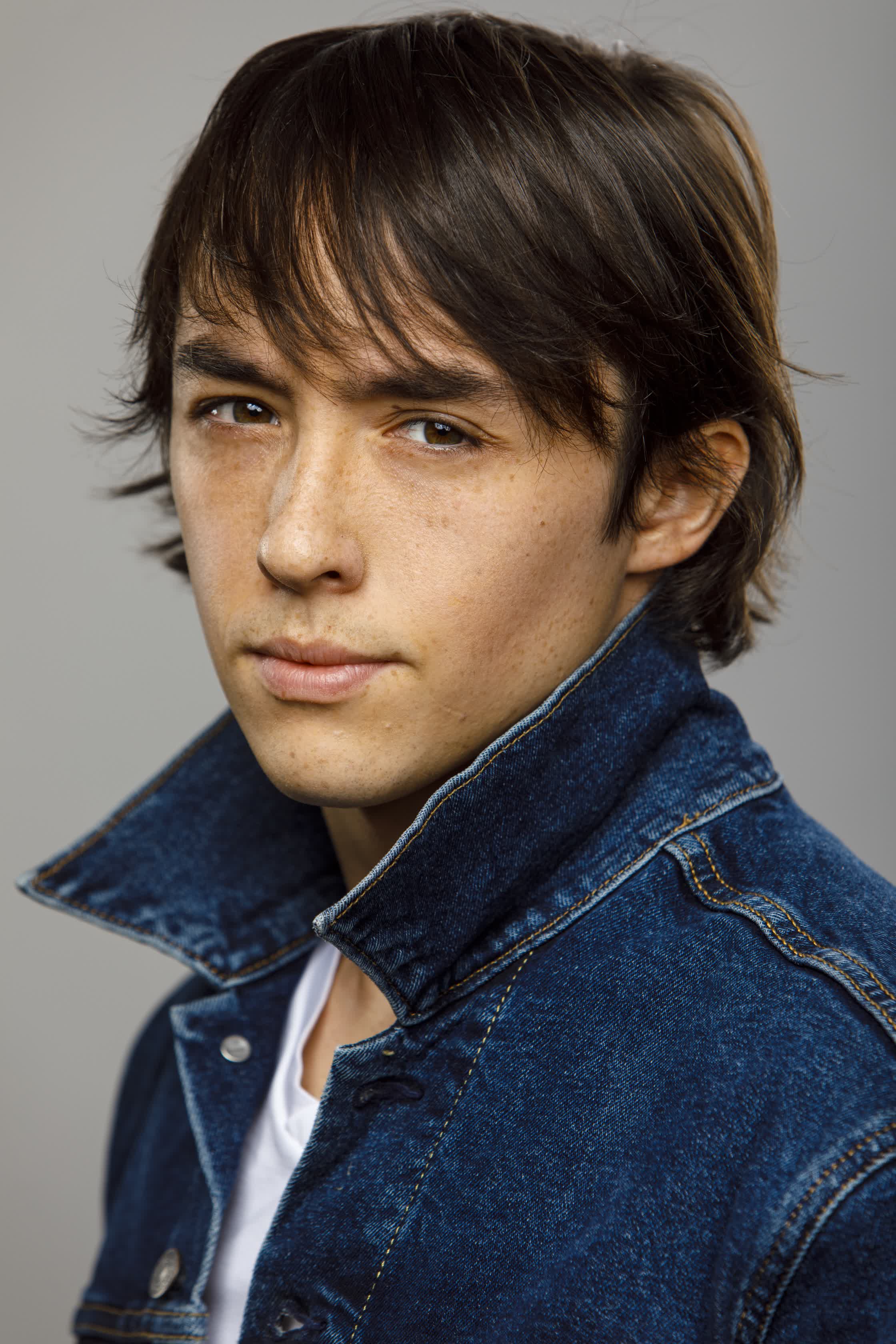 actor Chris Schmidt Jr. large photo