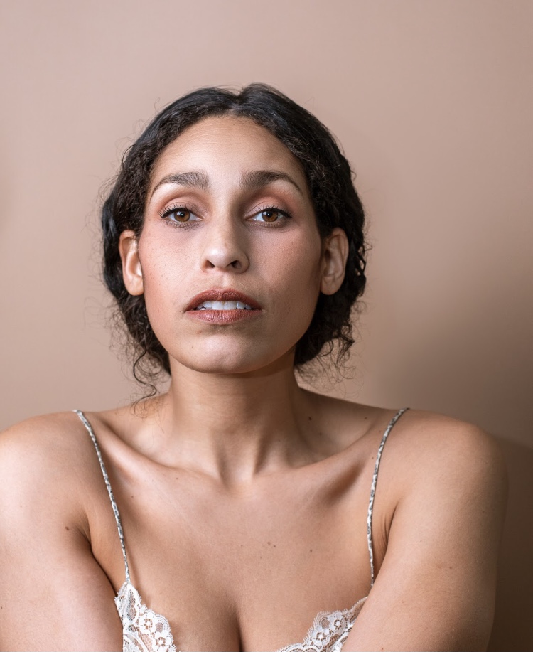 actor Blake Perlman large photo