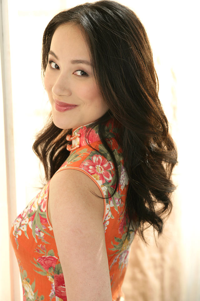 actor Lya Yanne large photo