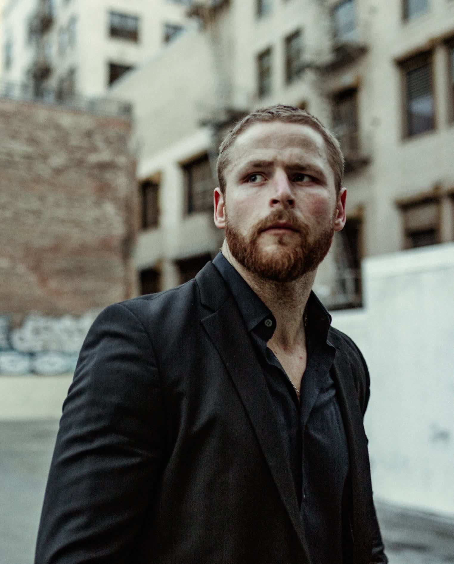 actor Travis Quentin large photo