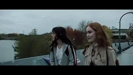 Trailer thumbnail
