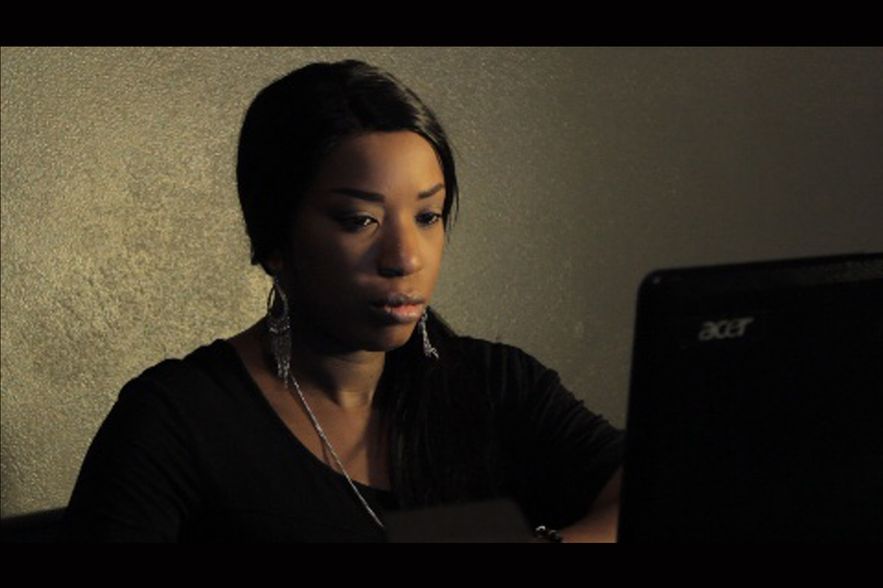 actor Angela Roberts Johnson large photo