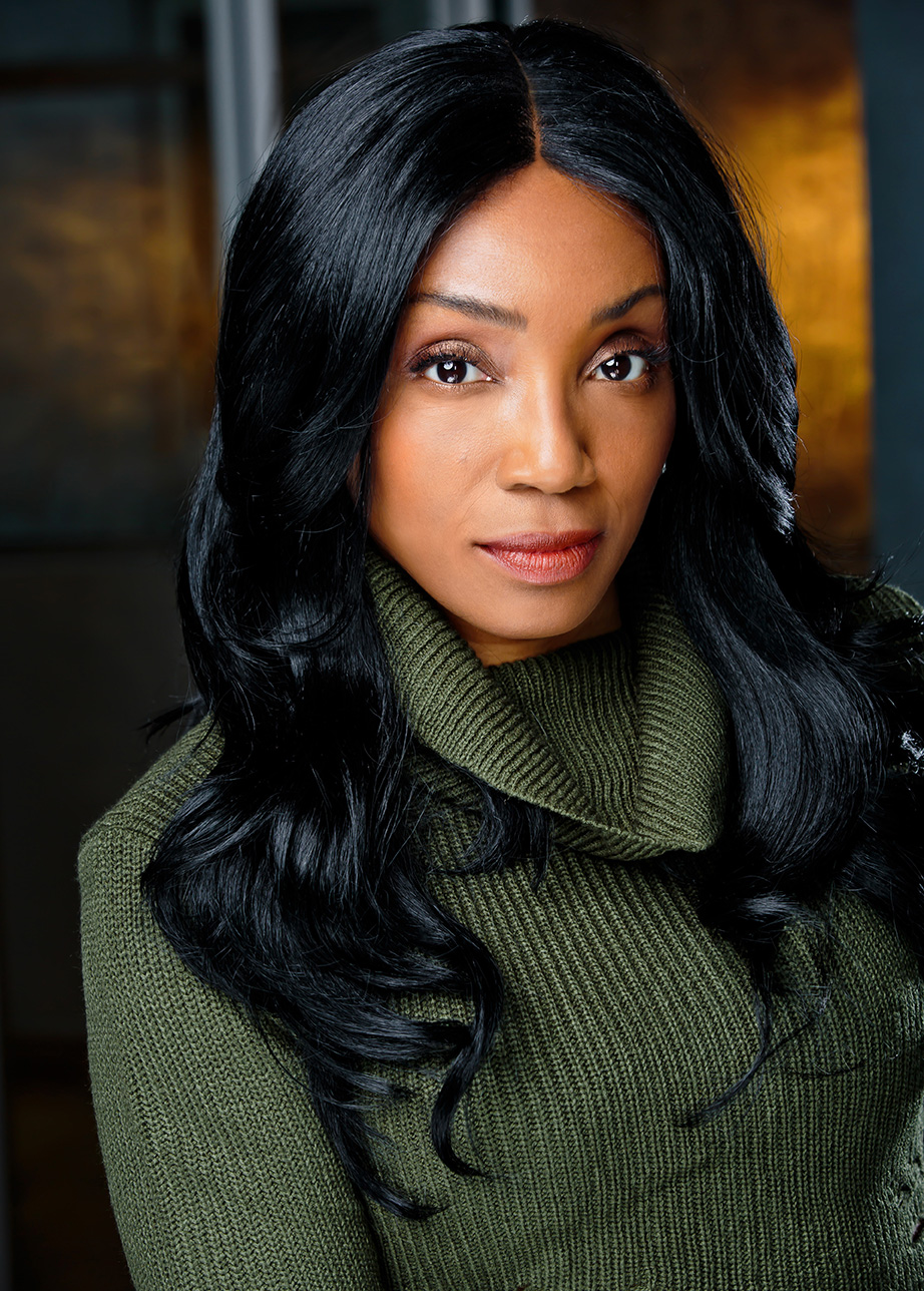 actor Elle Young large photo