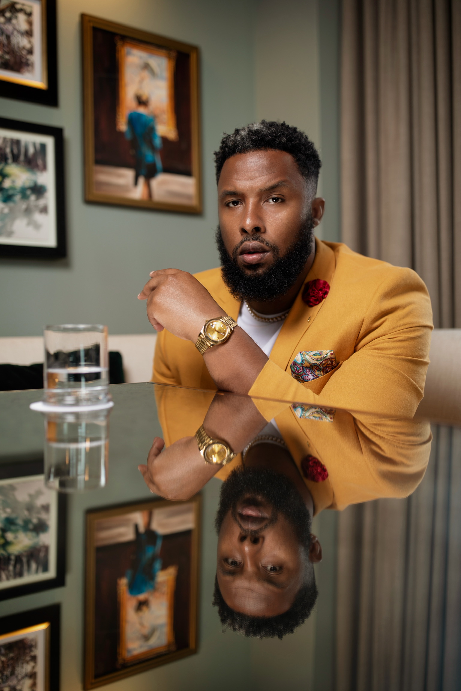 actor Reg Rob large photo