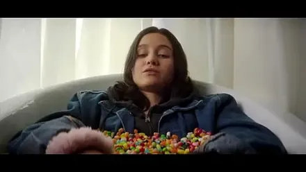 Trailer thumbnail