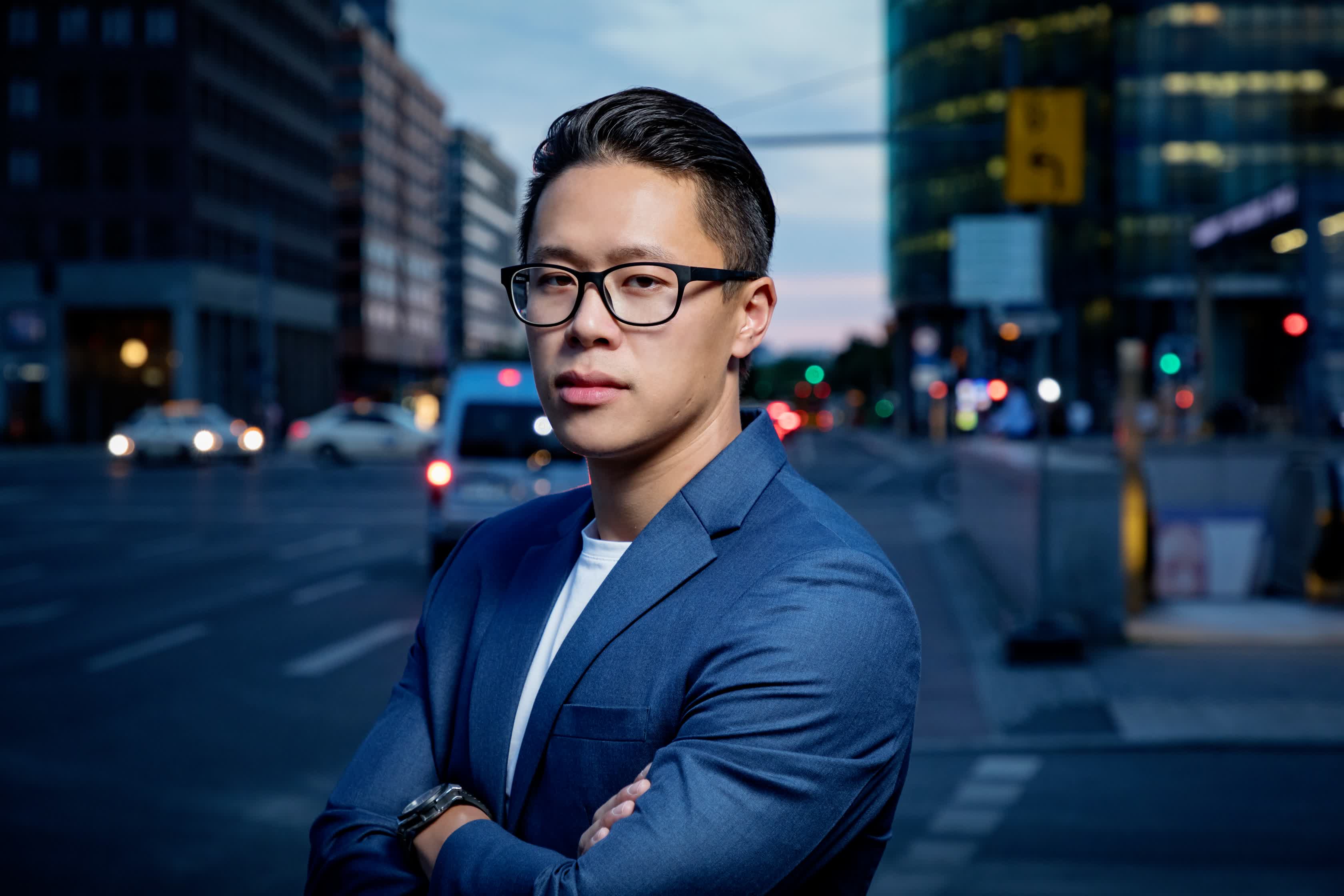 actor Cha-Lee Yoon large photo