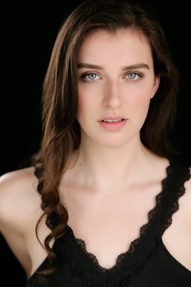 actor Brenna Coates large photo