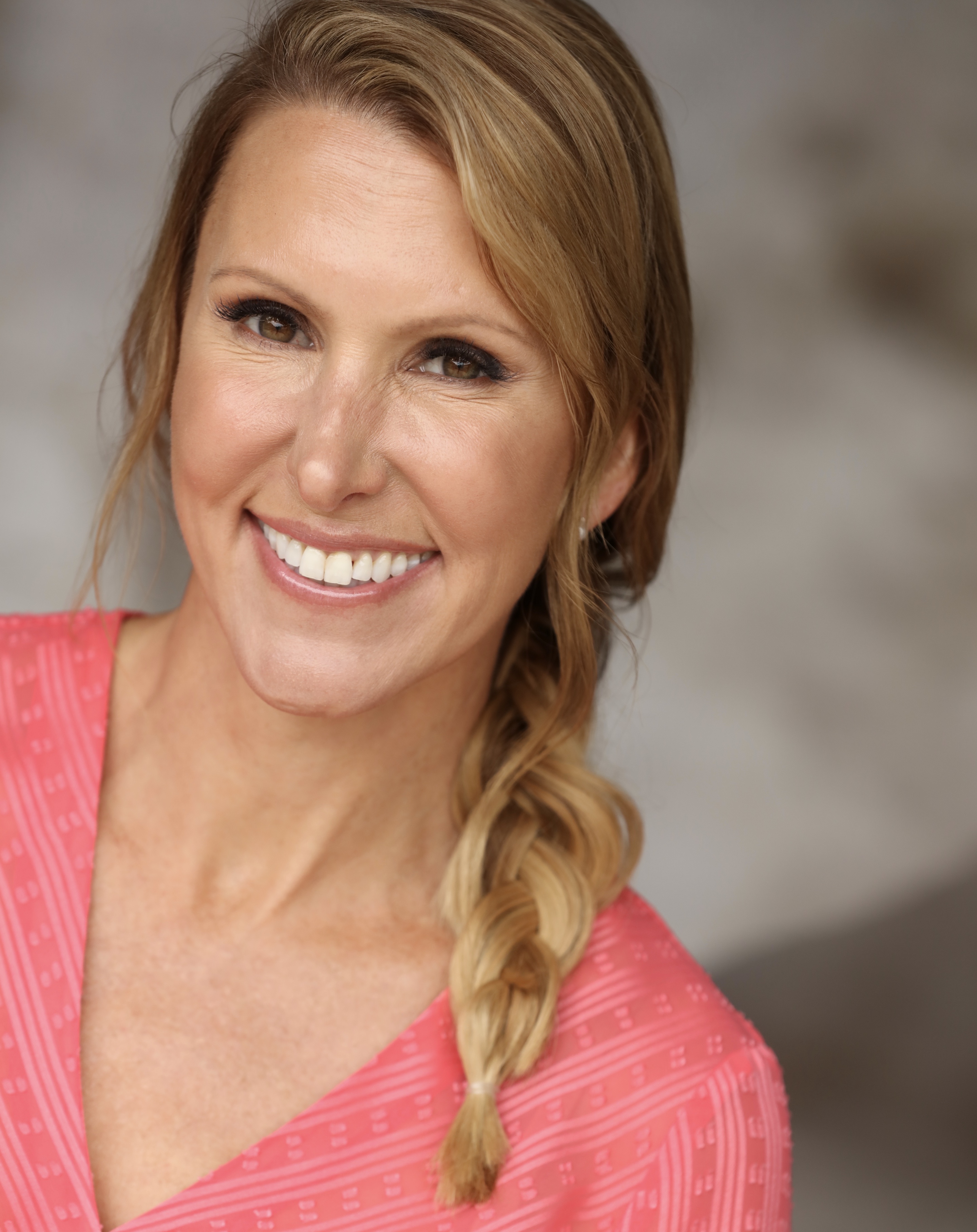 actor Kari White large photo