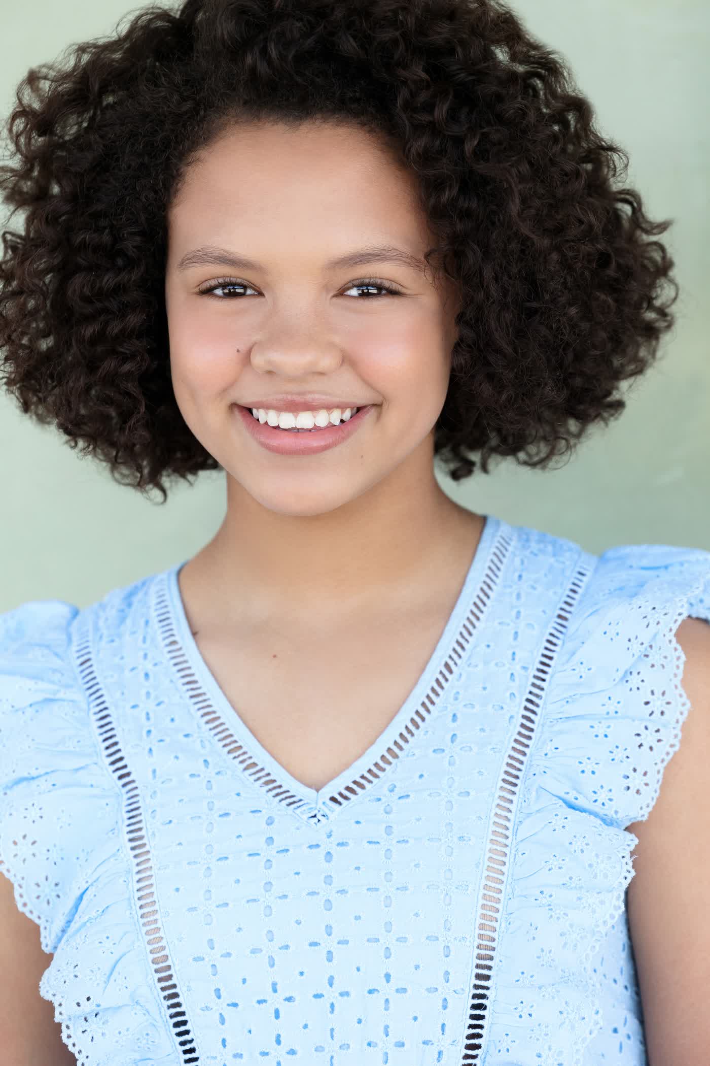 actor Bridget Kallal large photo