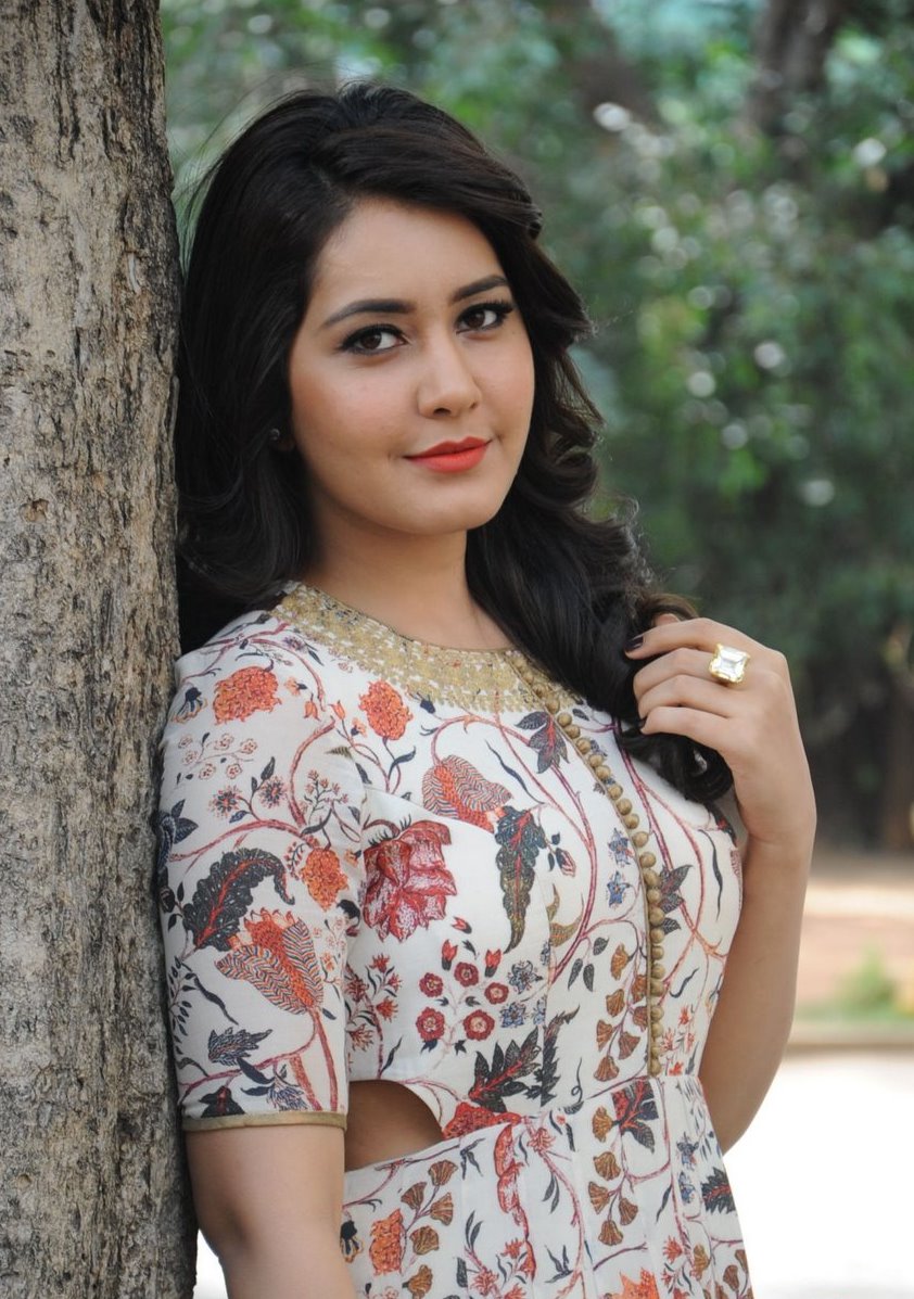 actor Raashi Khanna large photo