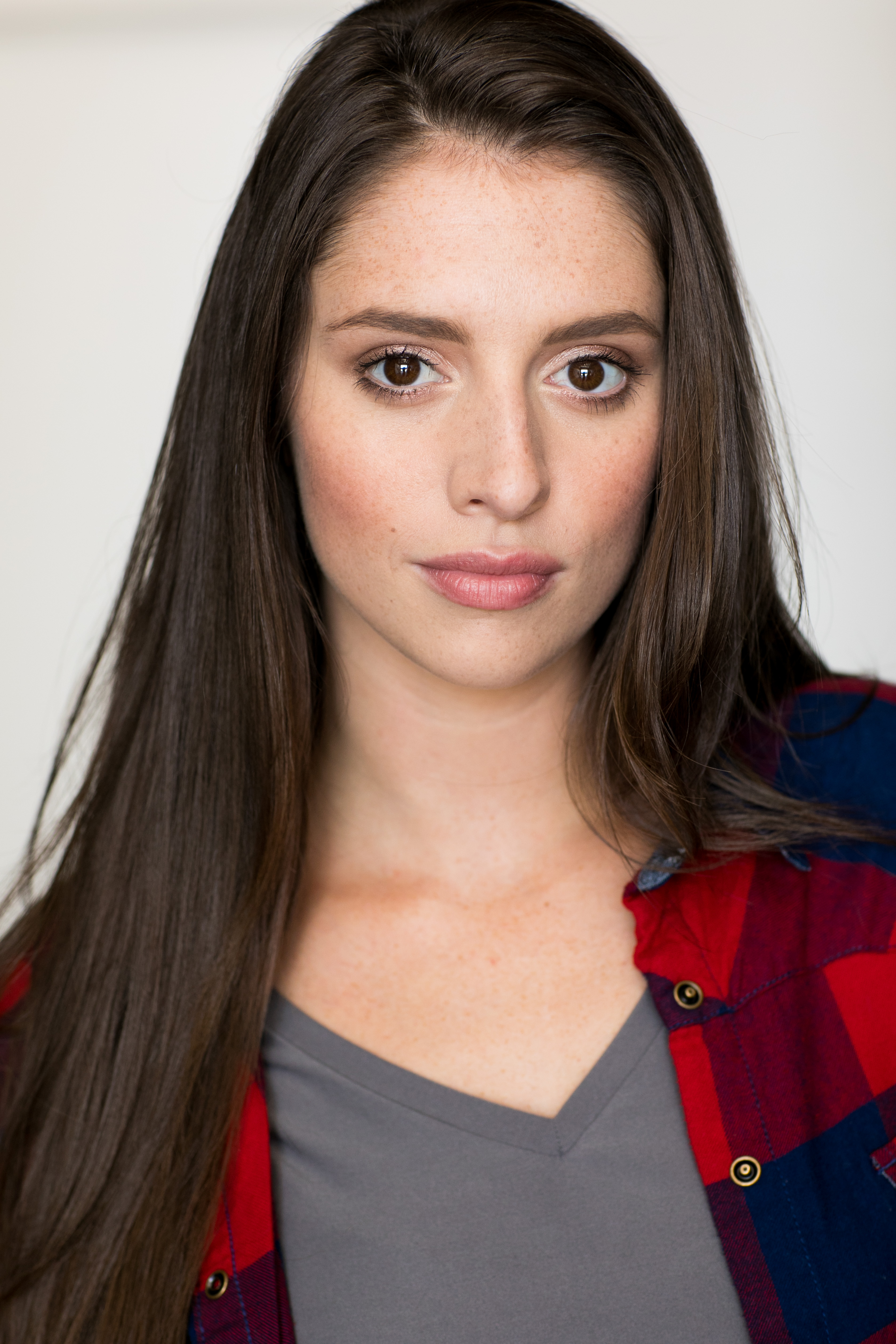 actor Brittany Belt large photo