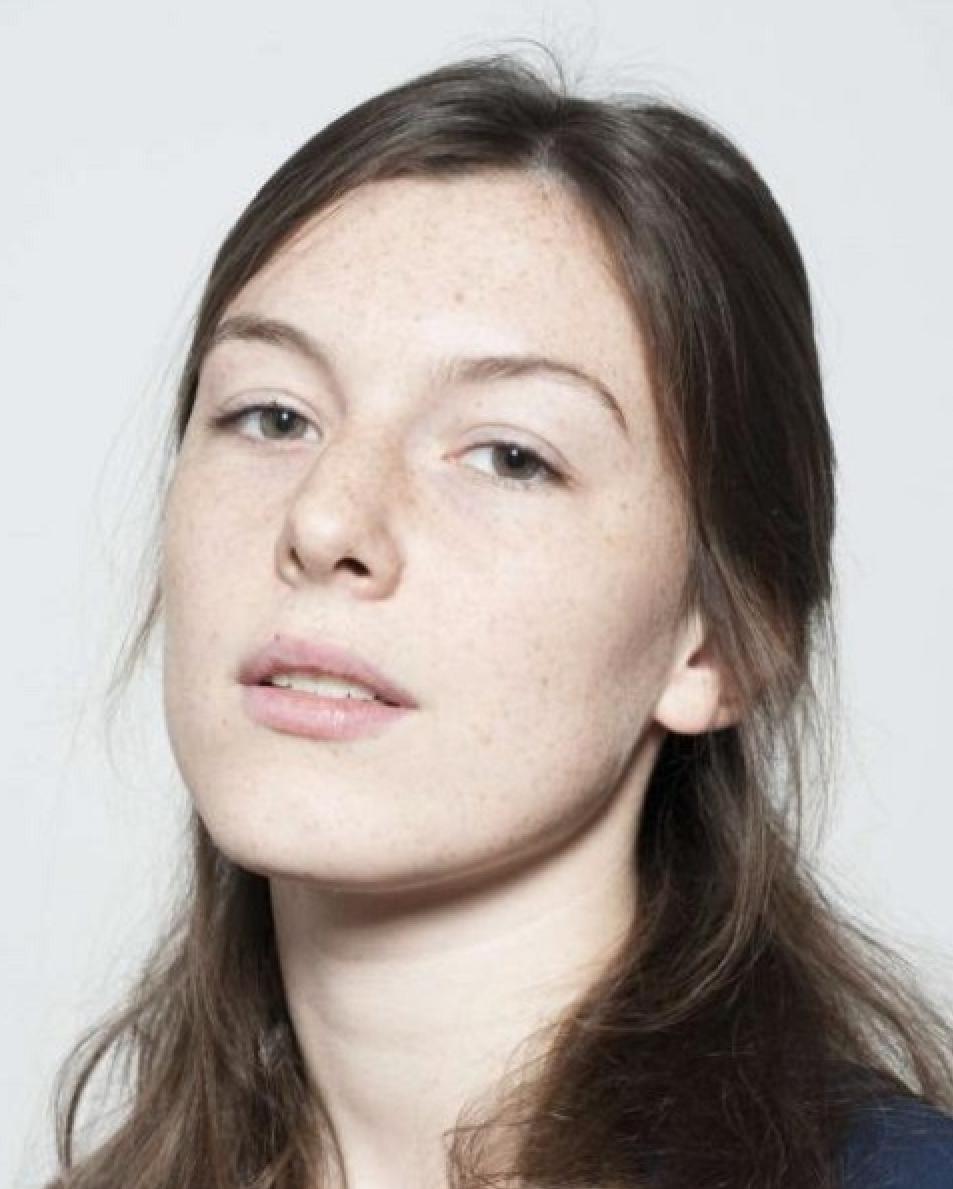 actor Louise Chevillotte large photo