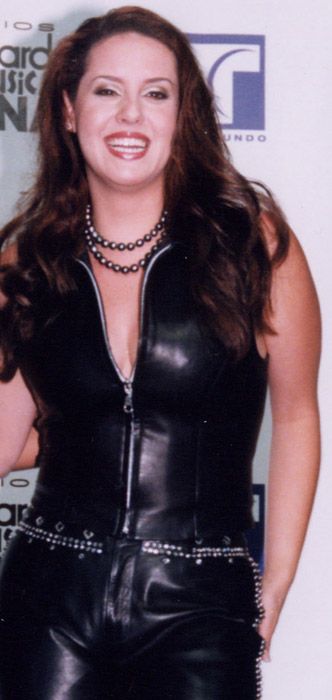 actor Yeni Alvarez large photo