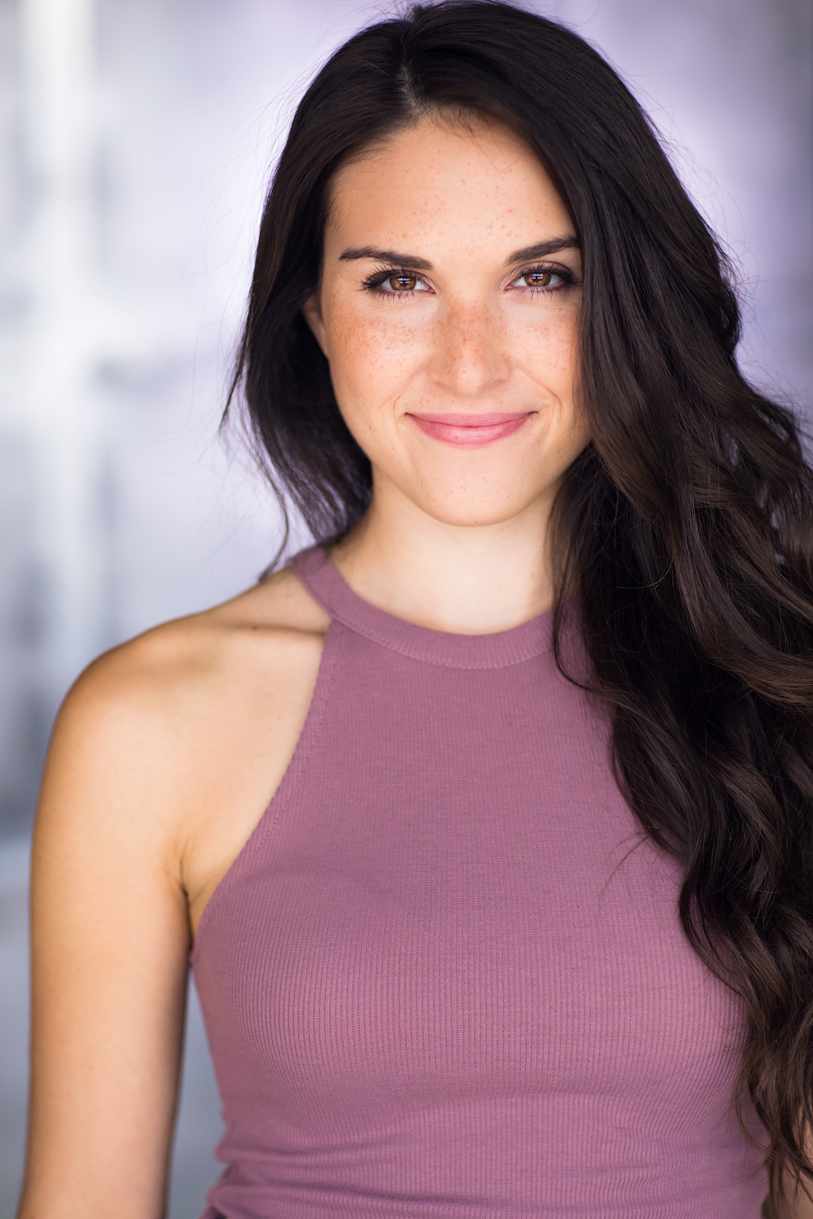 actor Alexis Beckley large photo