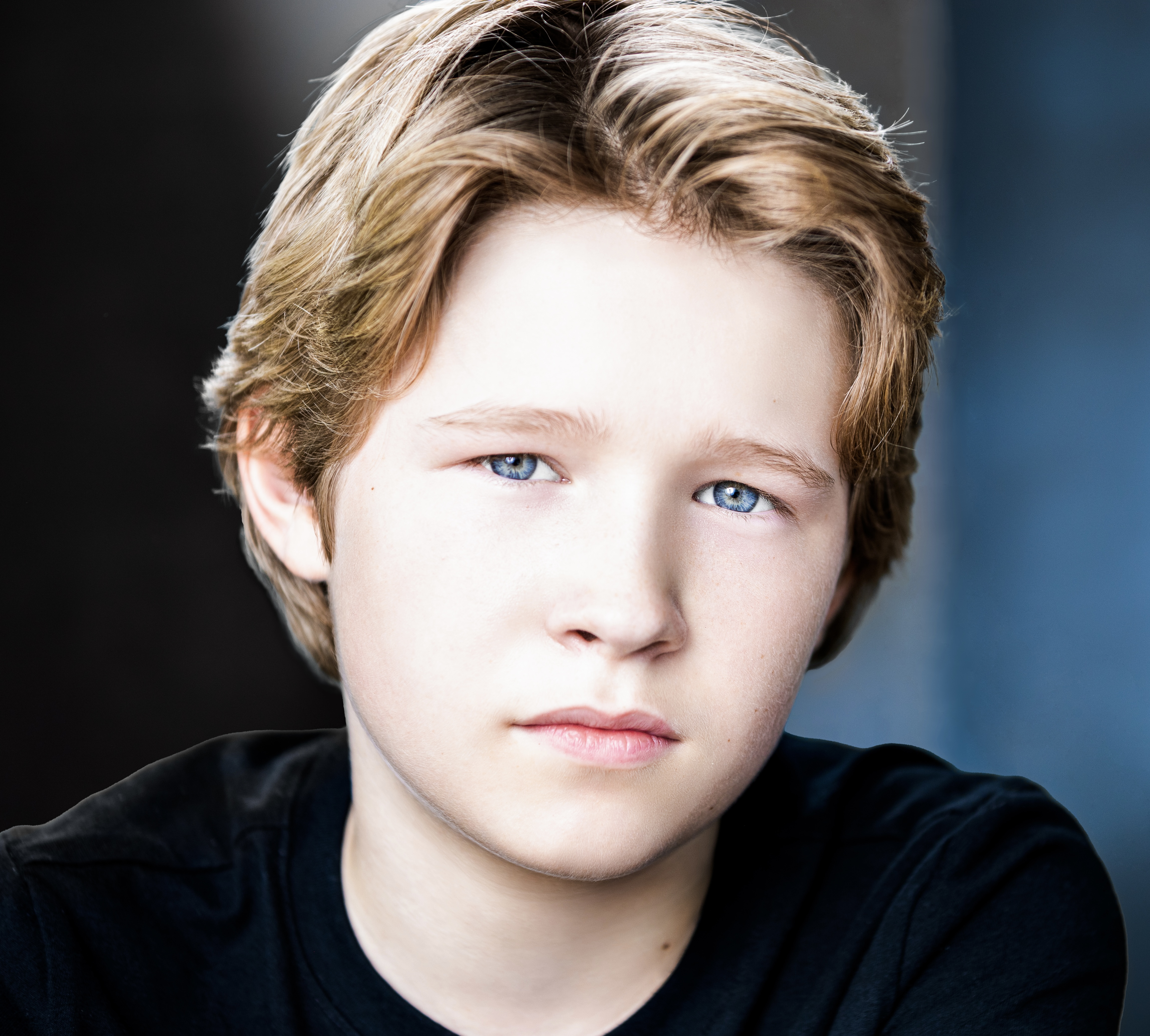 actor Luke David Blumm large photo