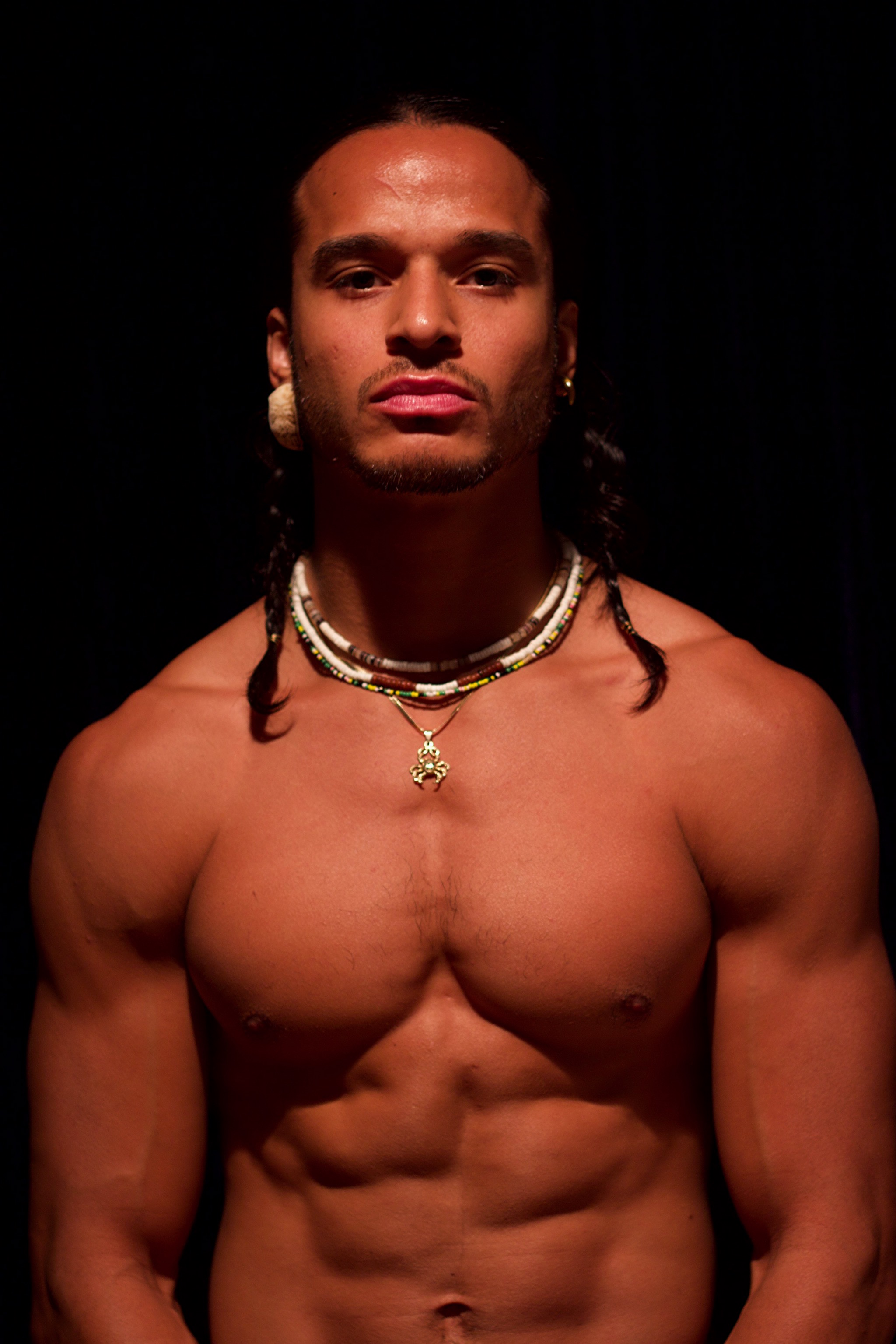 actor Luciano Acuna Jr. large photo