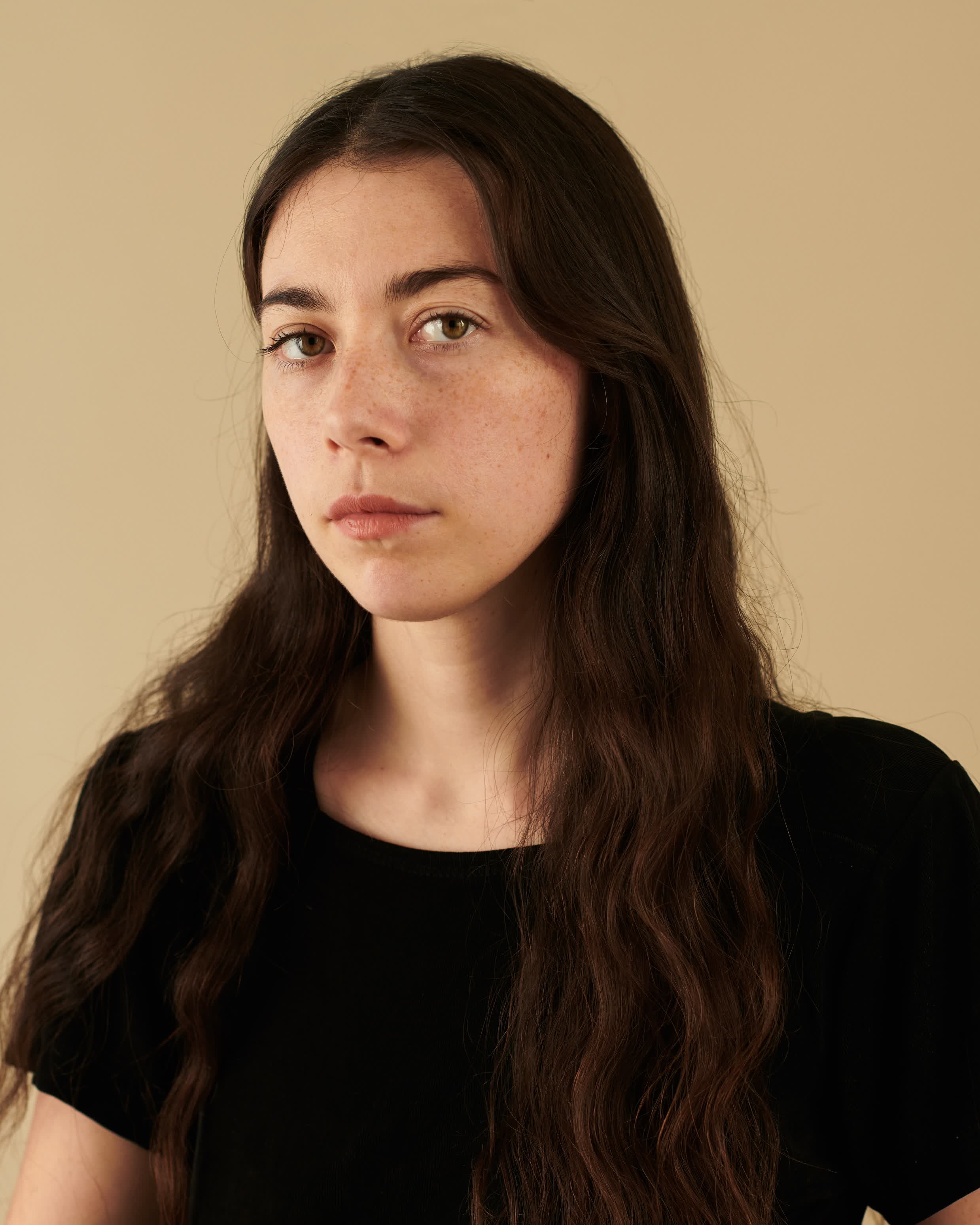 actor Evangeline Neuhart large photo