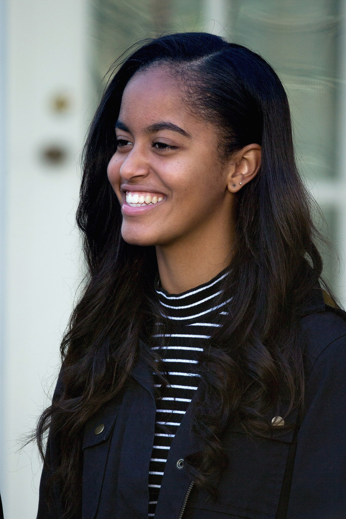 actor Malia Obama large photo