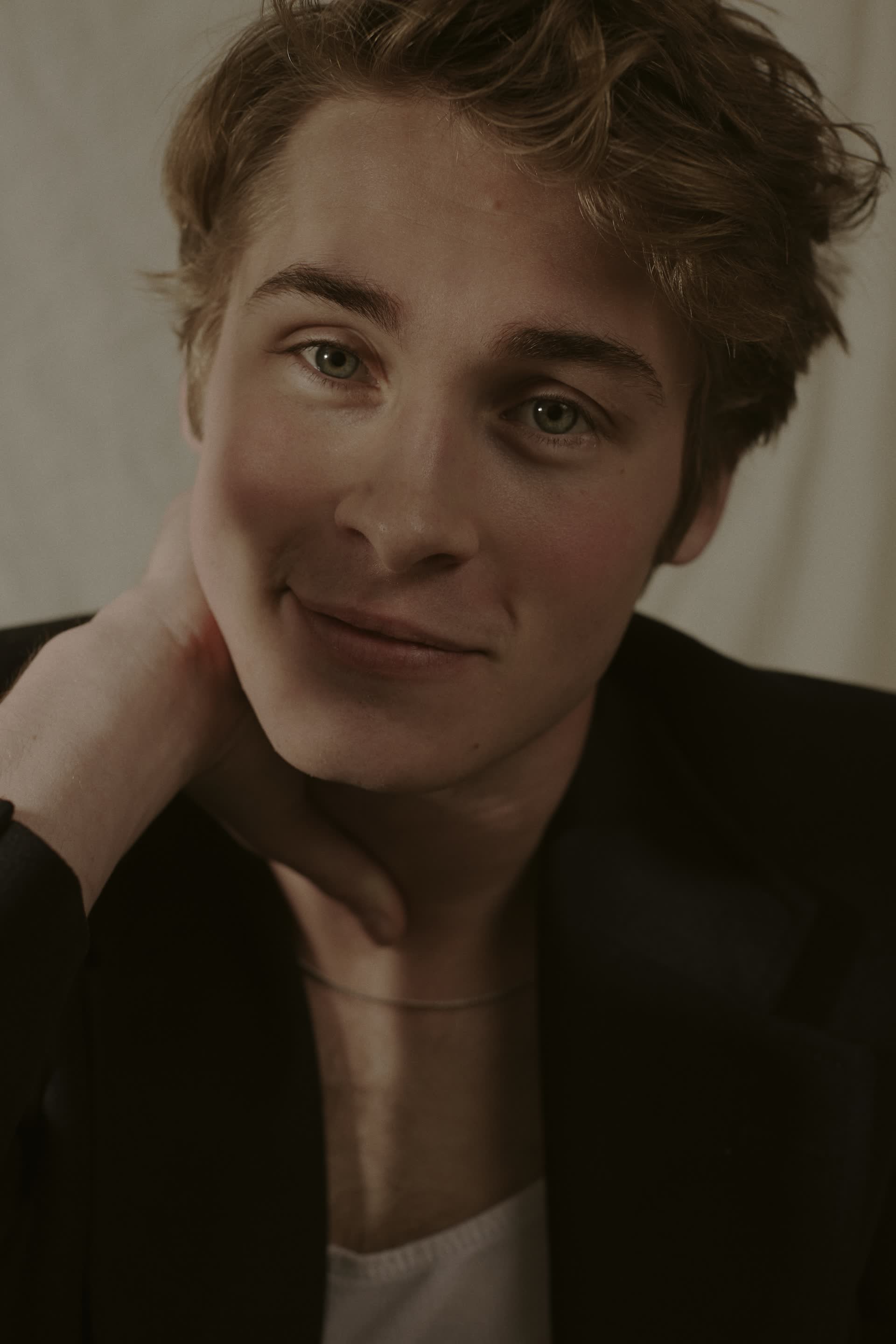 actor Michael Provost large photo