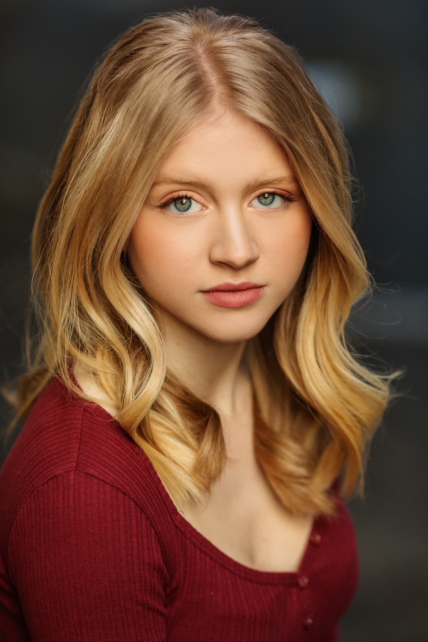 actor Kelly Grace Richardson large photo