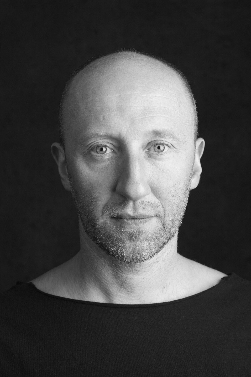 actor Cezary Kosinski large photo