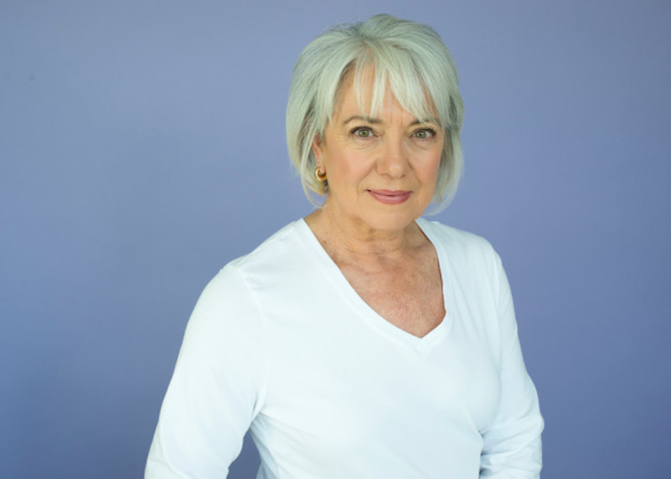 actor Paula Barrett large photo