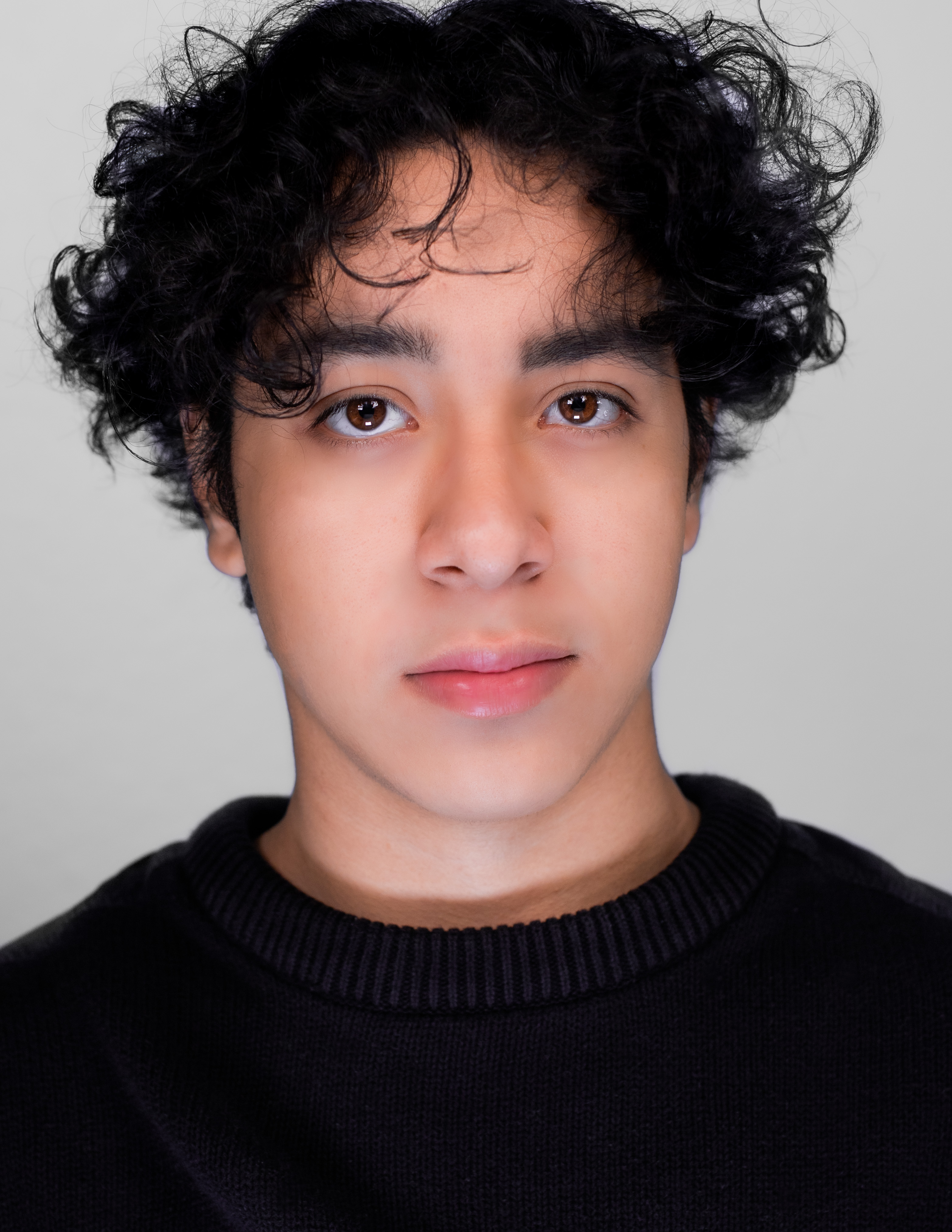 actor Nathan Arenas large photo