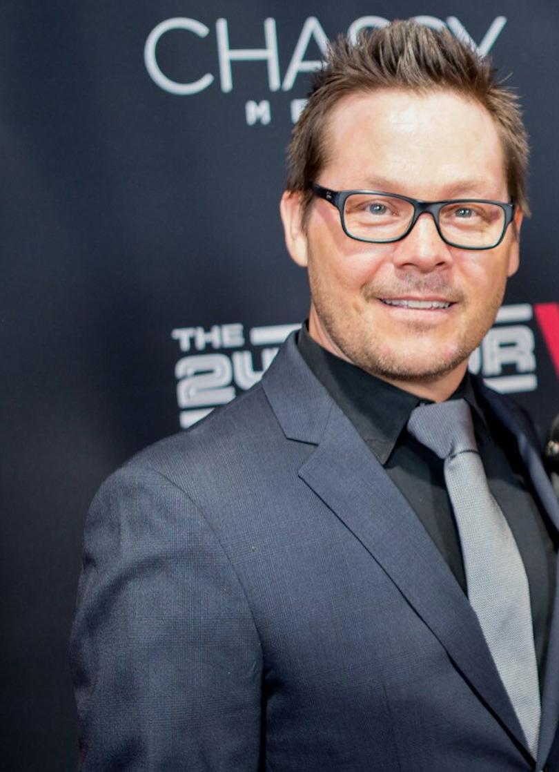 actor Nate Adams large photo