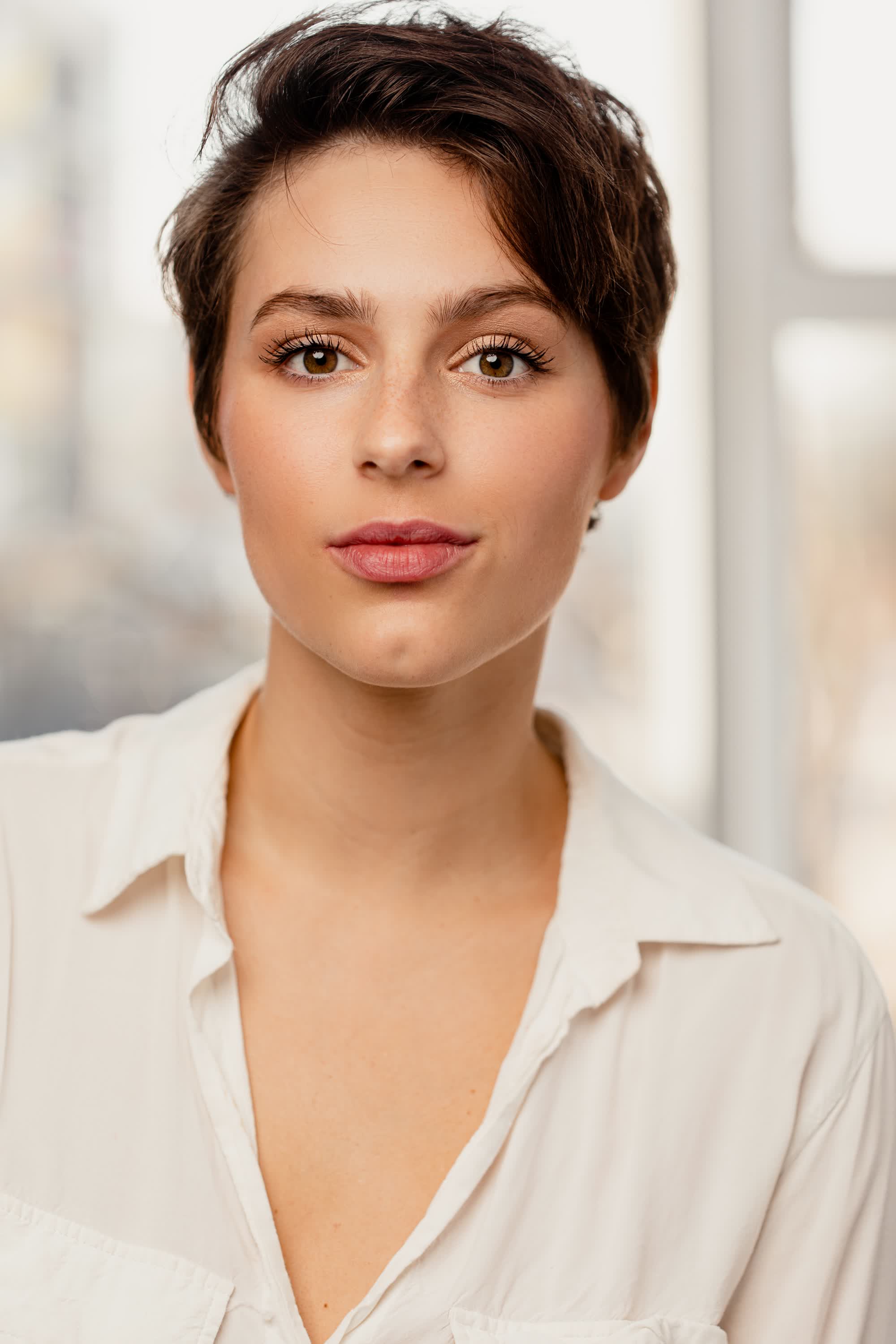 actor Jill Zavazal large photo